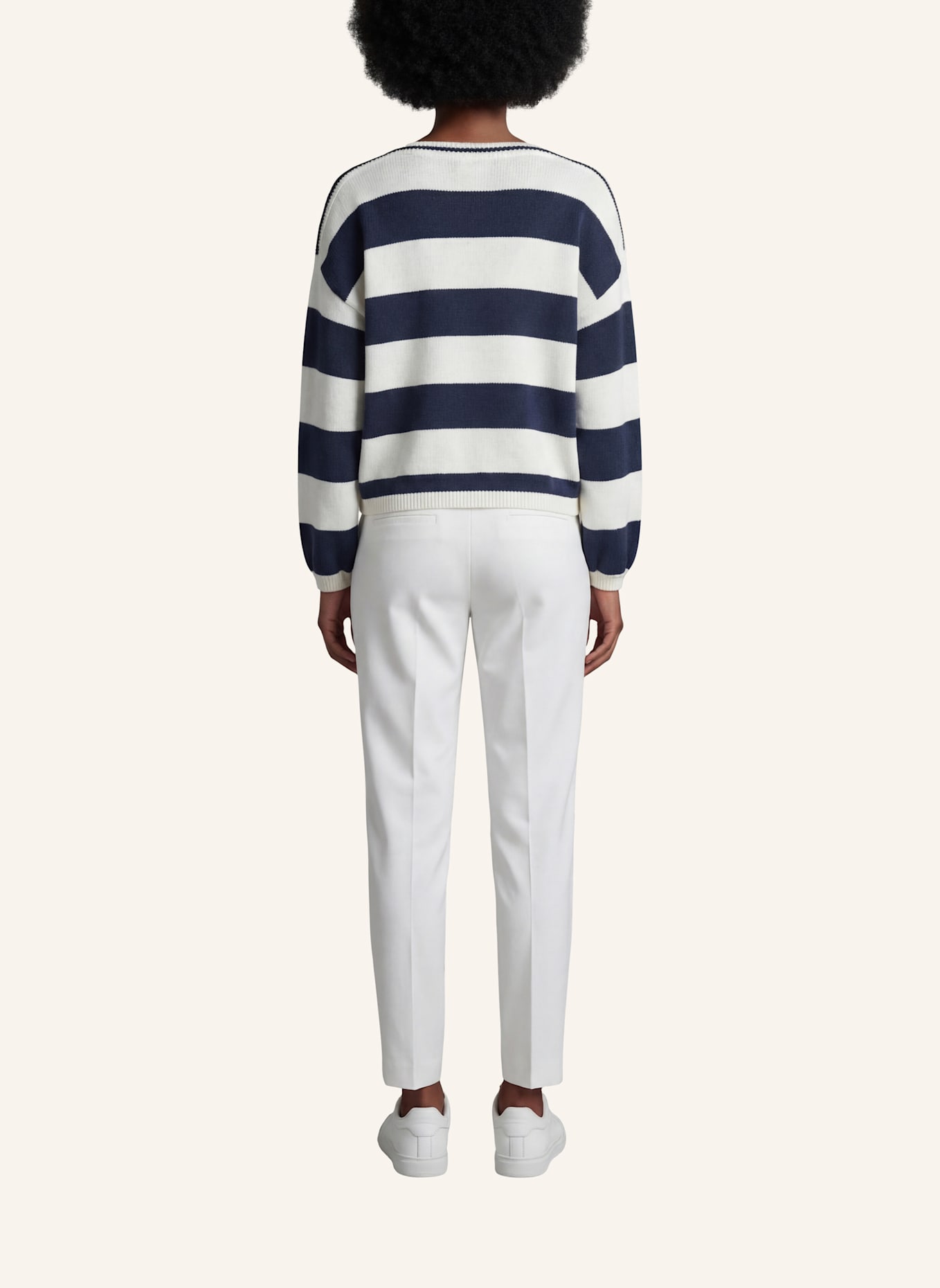 Princess GOES HOLLYWOOD Pullover mit Schmucksteinen: BLAU