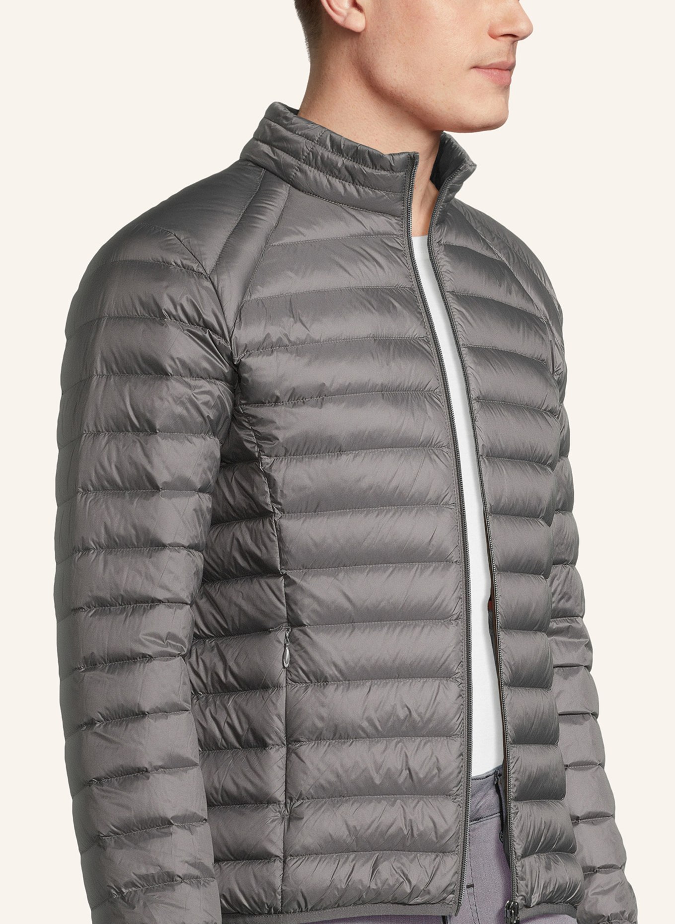 JOTT Lightweight-Daunenjacke MAT, Farbe: DUNKELGRAU (Bild 3)