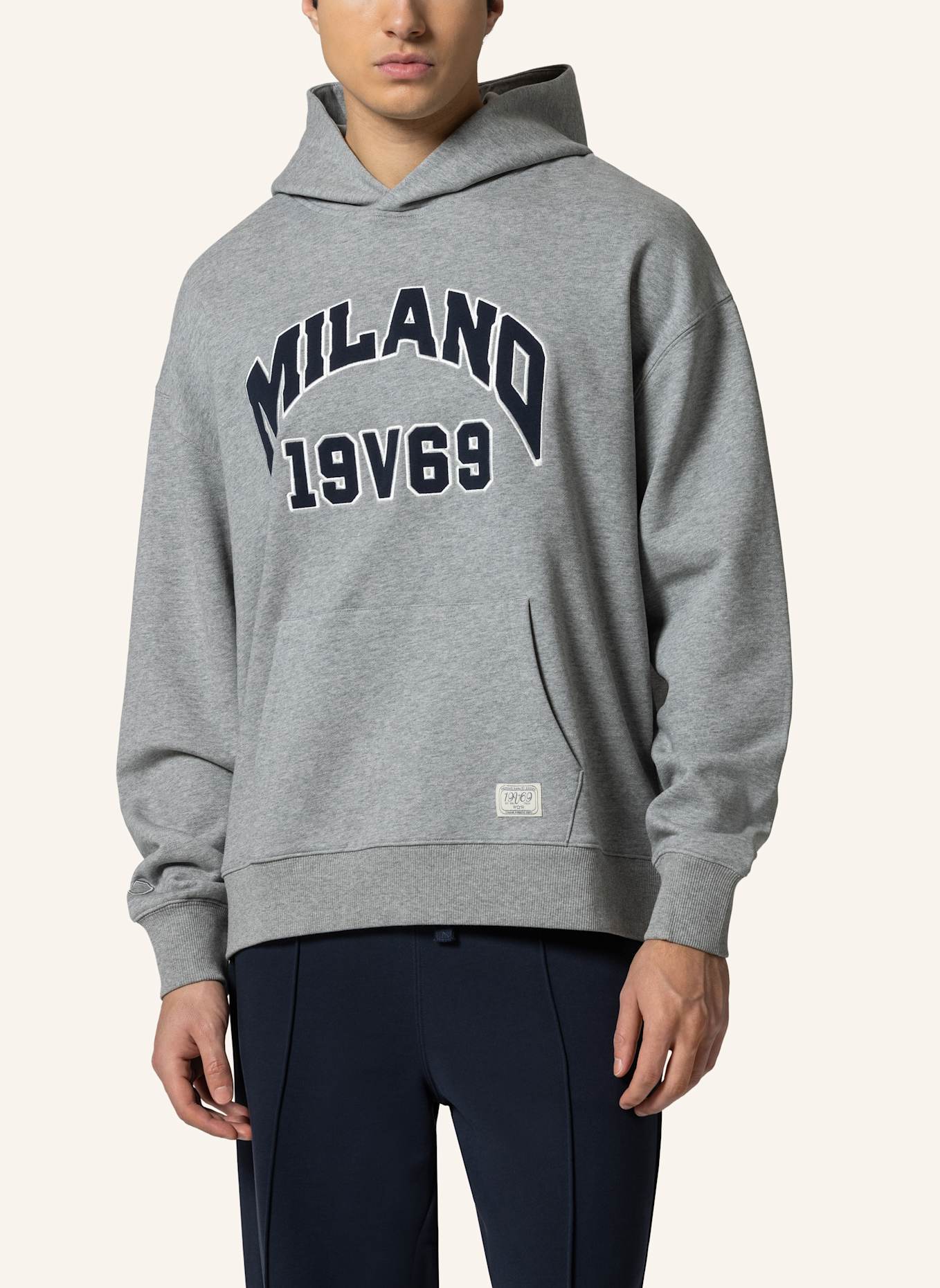 19V69 ITALIA Oversized Hoodie QUENTINO COLLEGE: GRAU