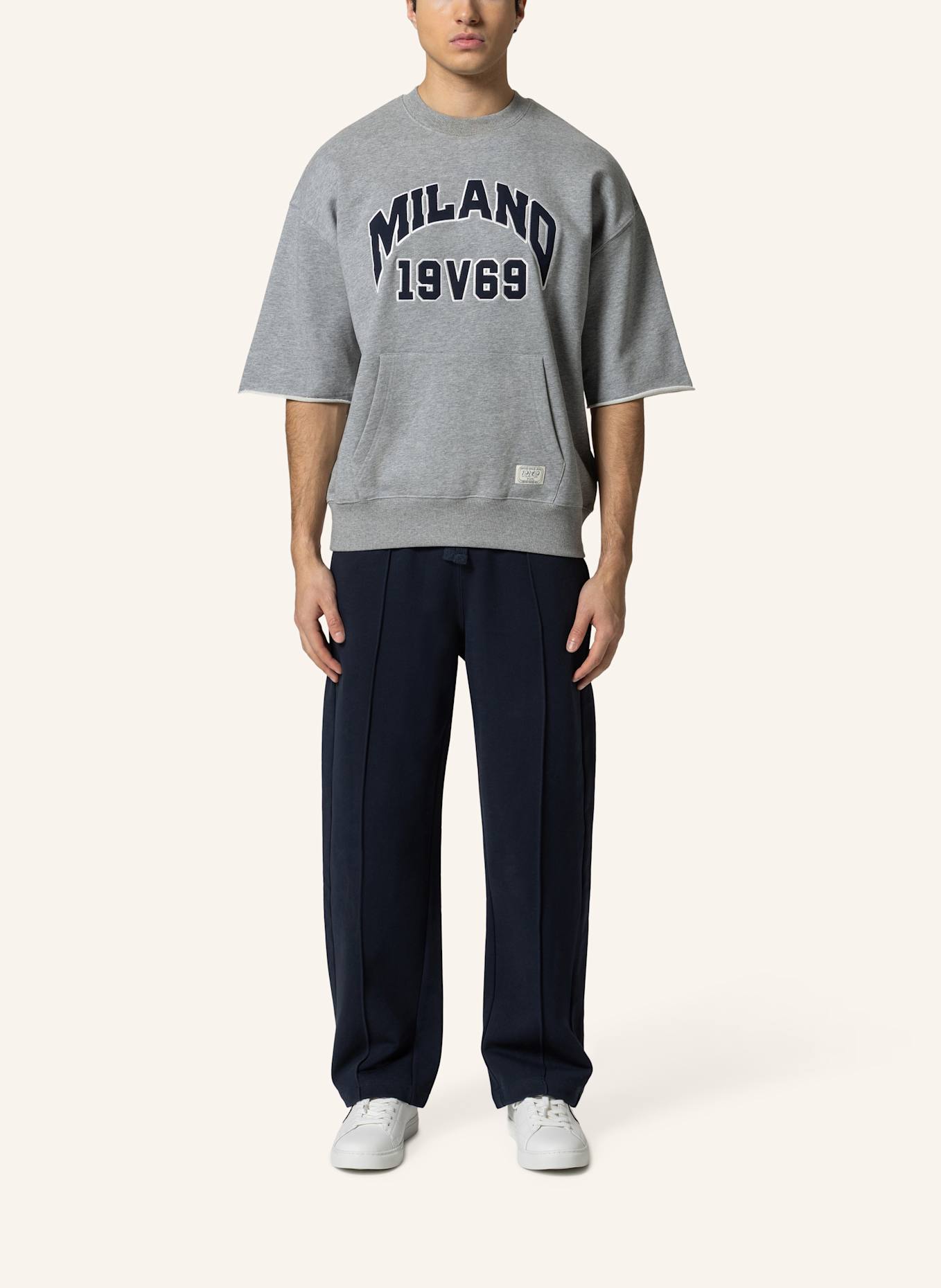 19V69 ITALIA Oversized Sweatshirt VERDI COLLEGE: GRAU
