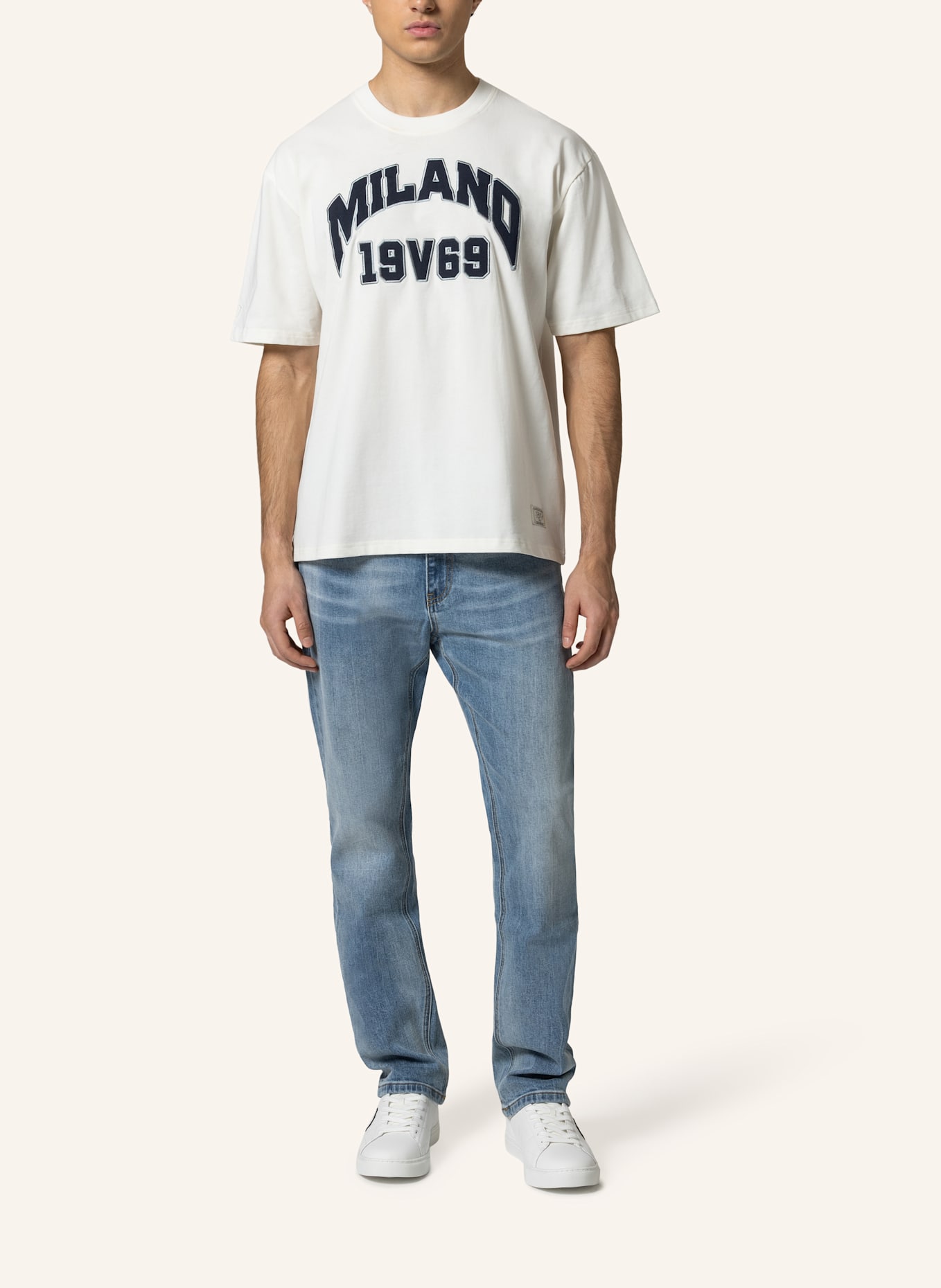 19V69 ITALIA Oversized T-Shirt TAMARO COLLEGE: CREME