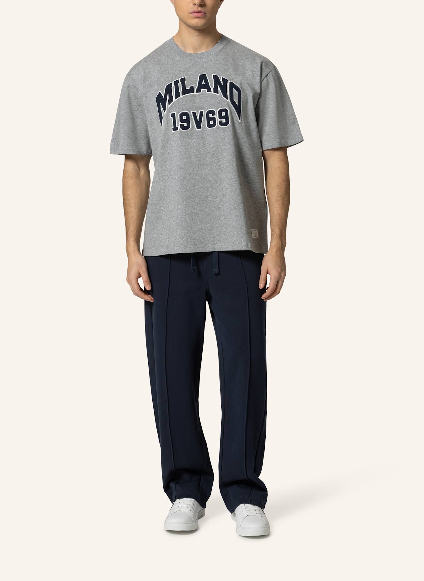 19V69 ITALIA Oversized T-Shirt TAMARO COLLEGE: GRAU