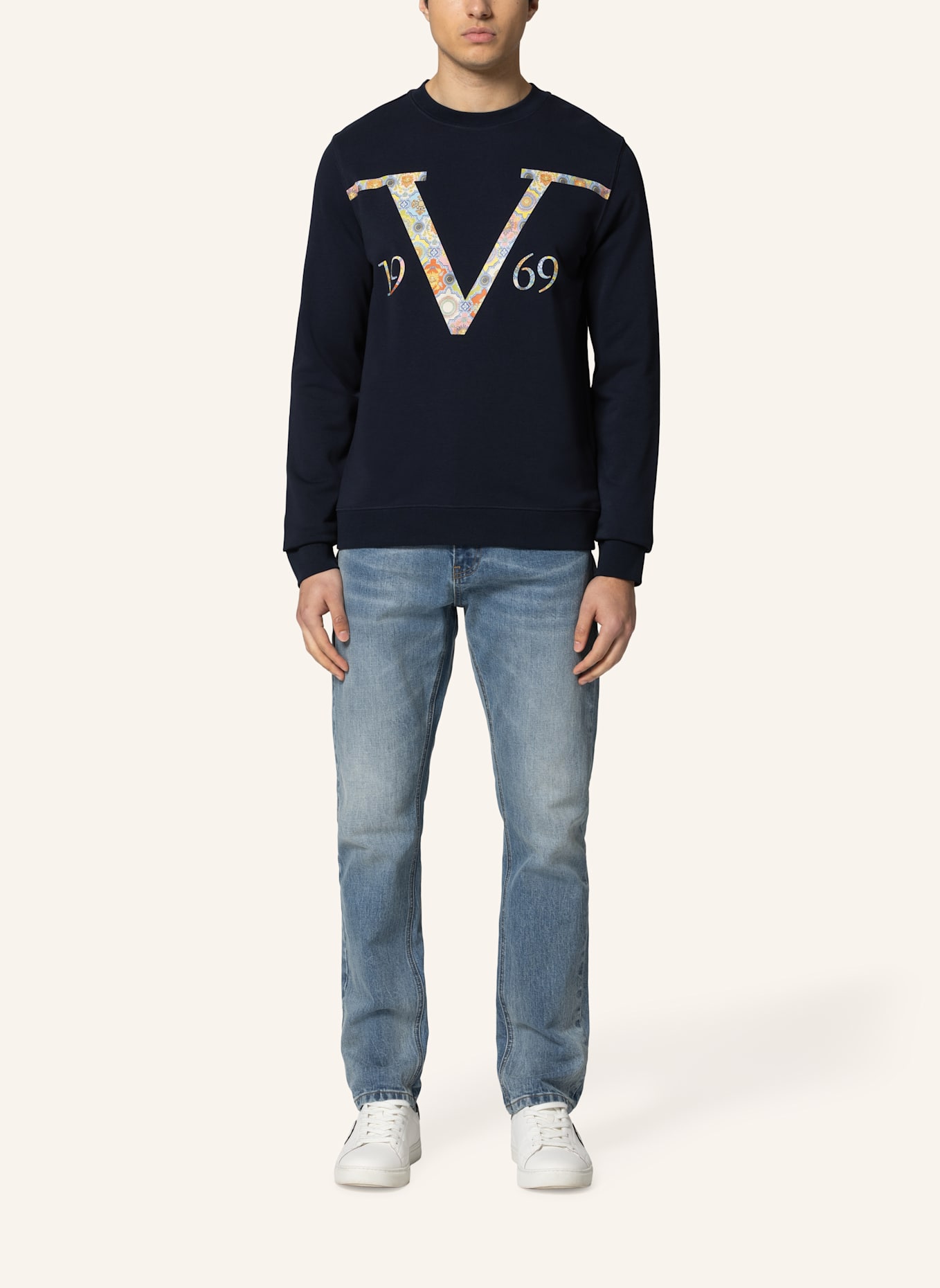 19V69 ITALIA Sweatshirt NICO BAROQUE: BLAU