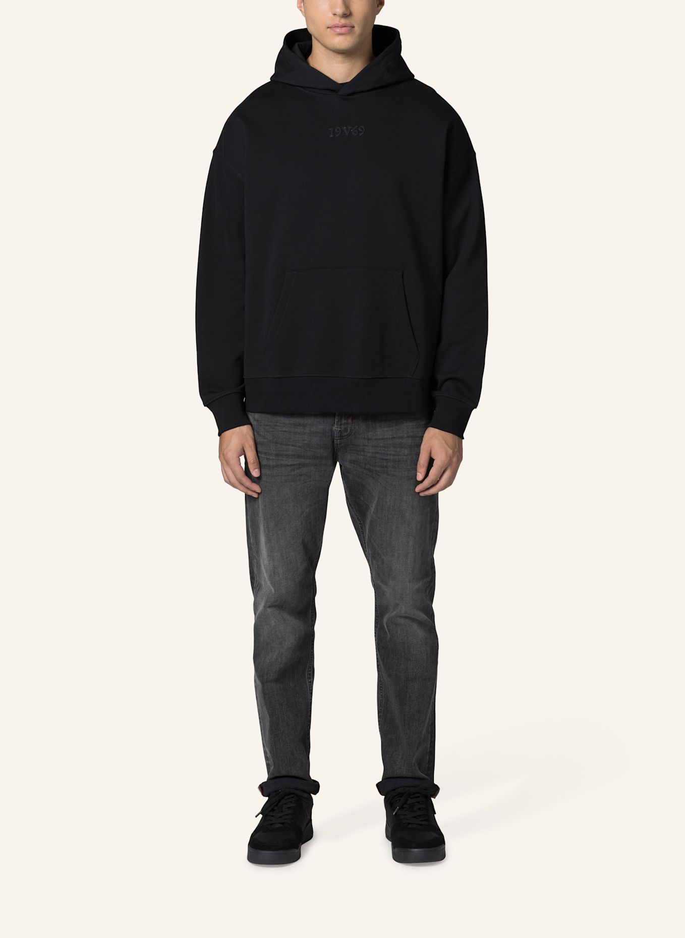 19V69 ITALIA Hoodie Quentino Street: SCHWARZ