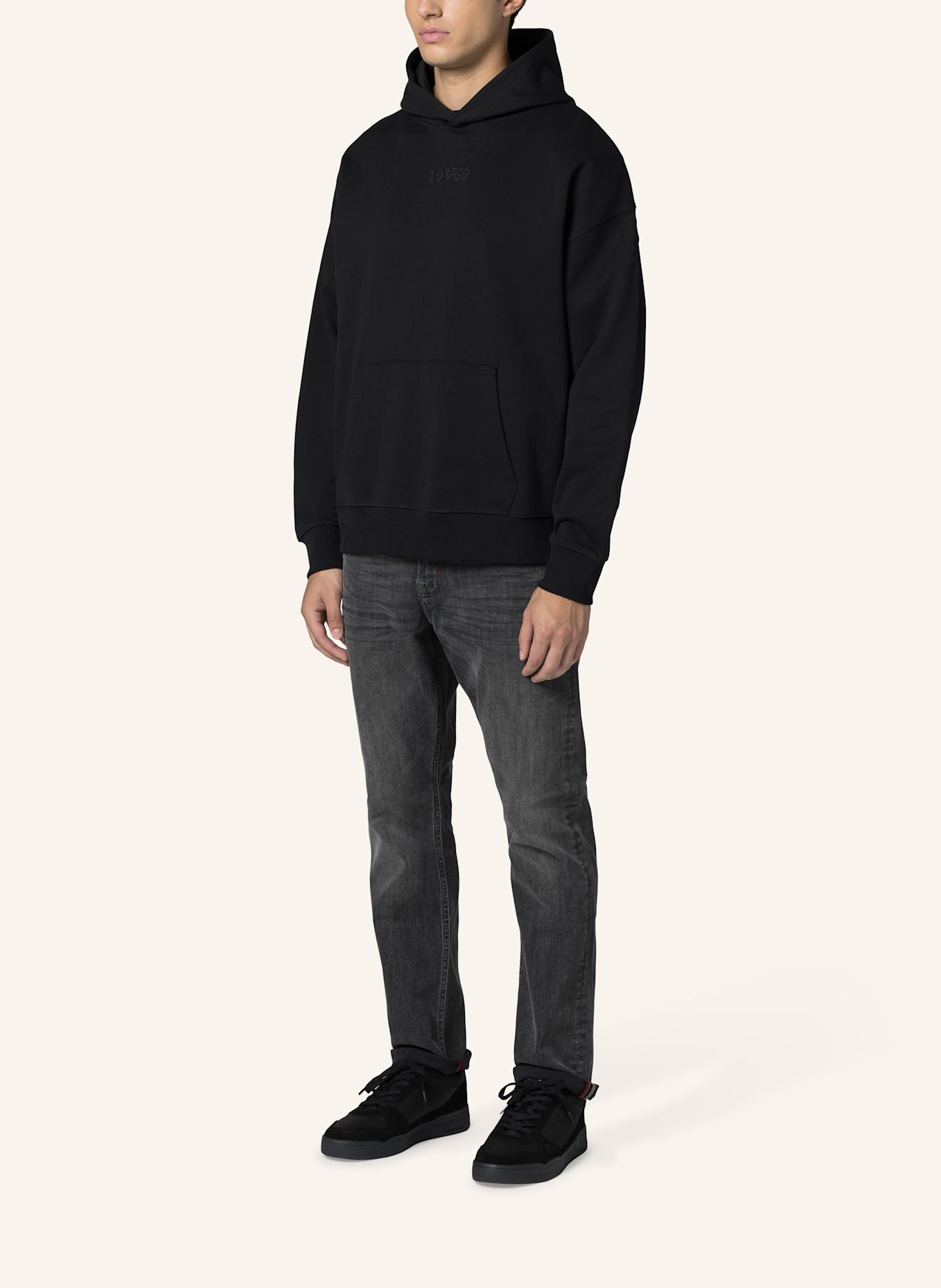 19V69 ITALIA Hoodie Quentino Street: SCHWARZ
