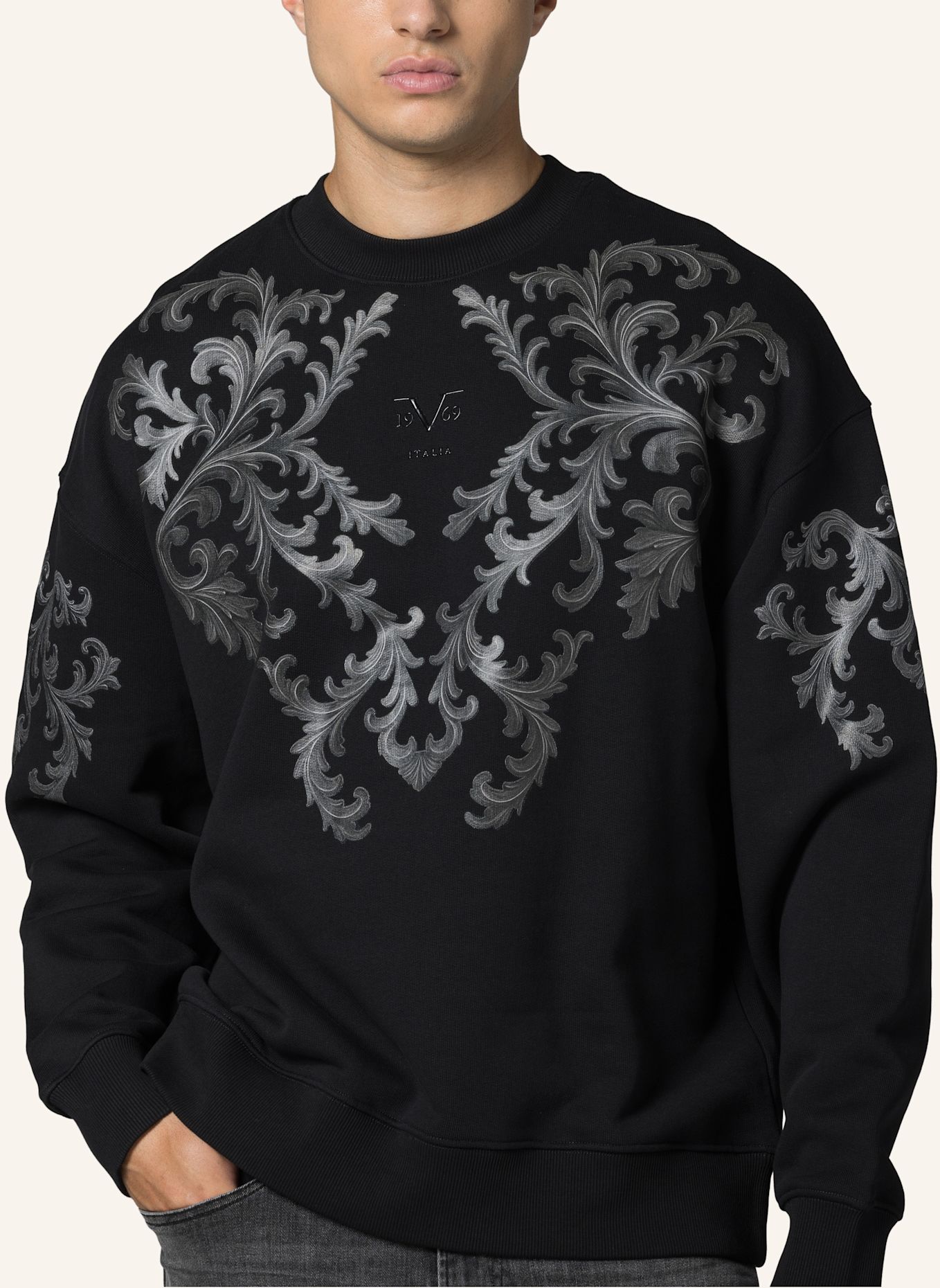 19V69 ITALIA Sweatshirt Omero Baroque Str: SCHWARZ