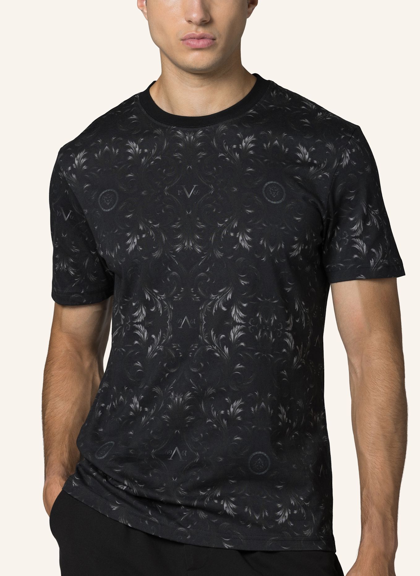 19V69 ITALIA T-Shirt Rafael Baroque Str: SCHWARZ