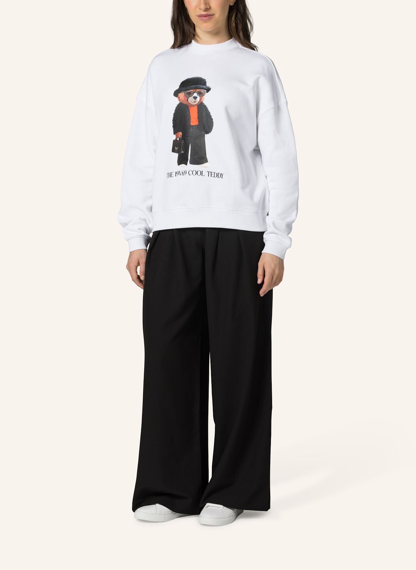 19V69 ITALIA Sweatshirt Willow Teddy: WEISS