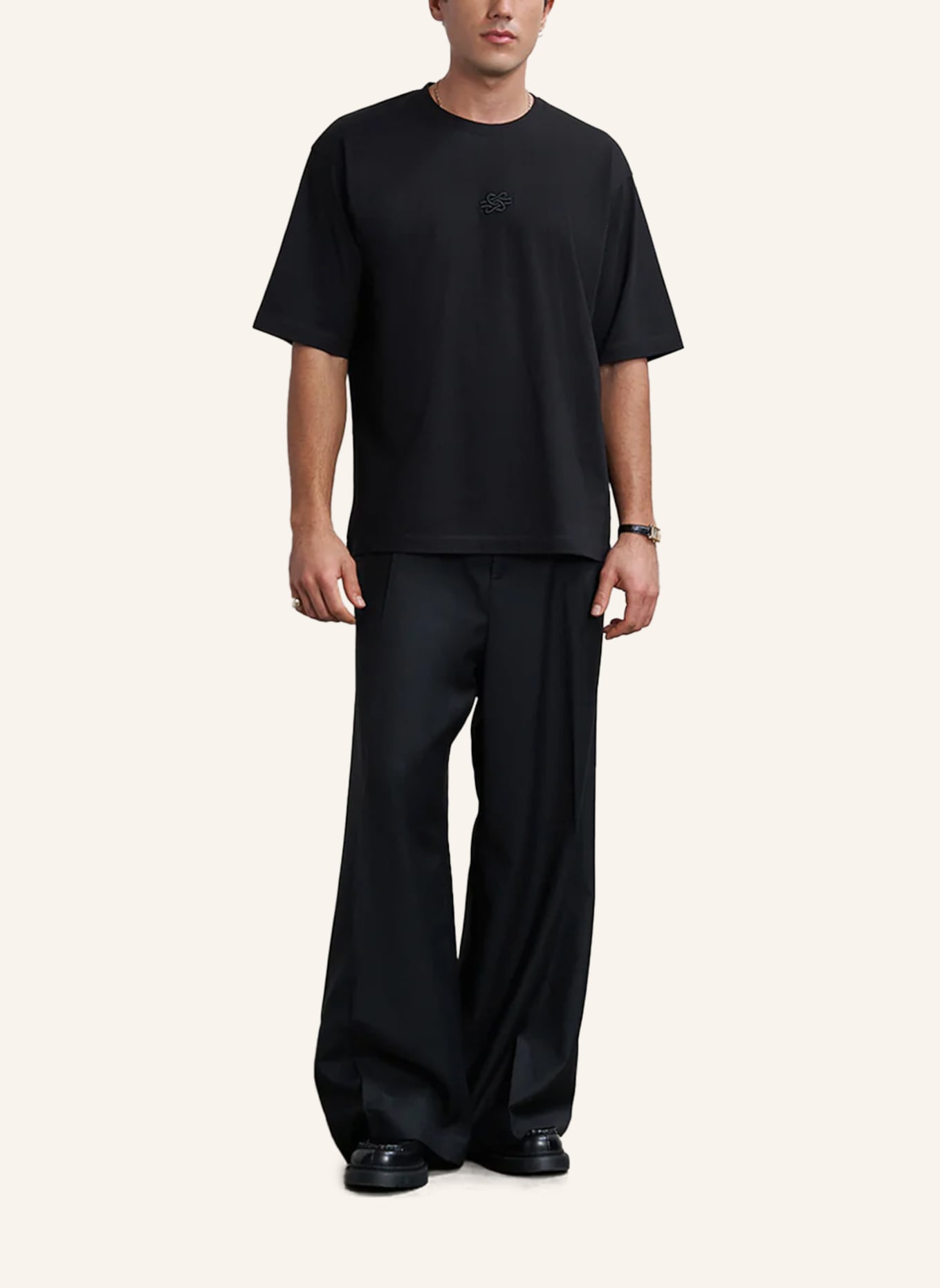FILLING PIECES T-Shirt BOXY EMBROIDERED: SCHWARZ