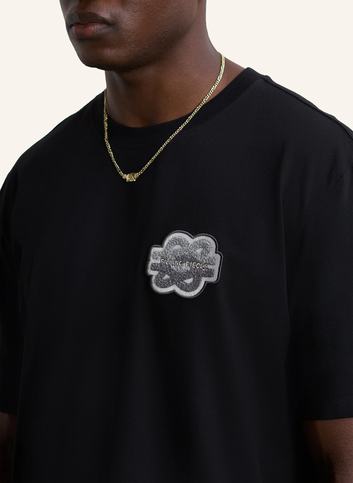 FILLING PIECES T-shirt GOWTU TONAL: SCHWARZ