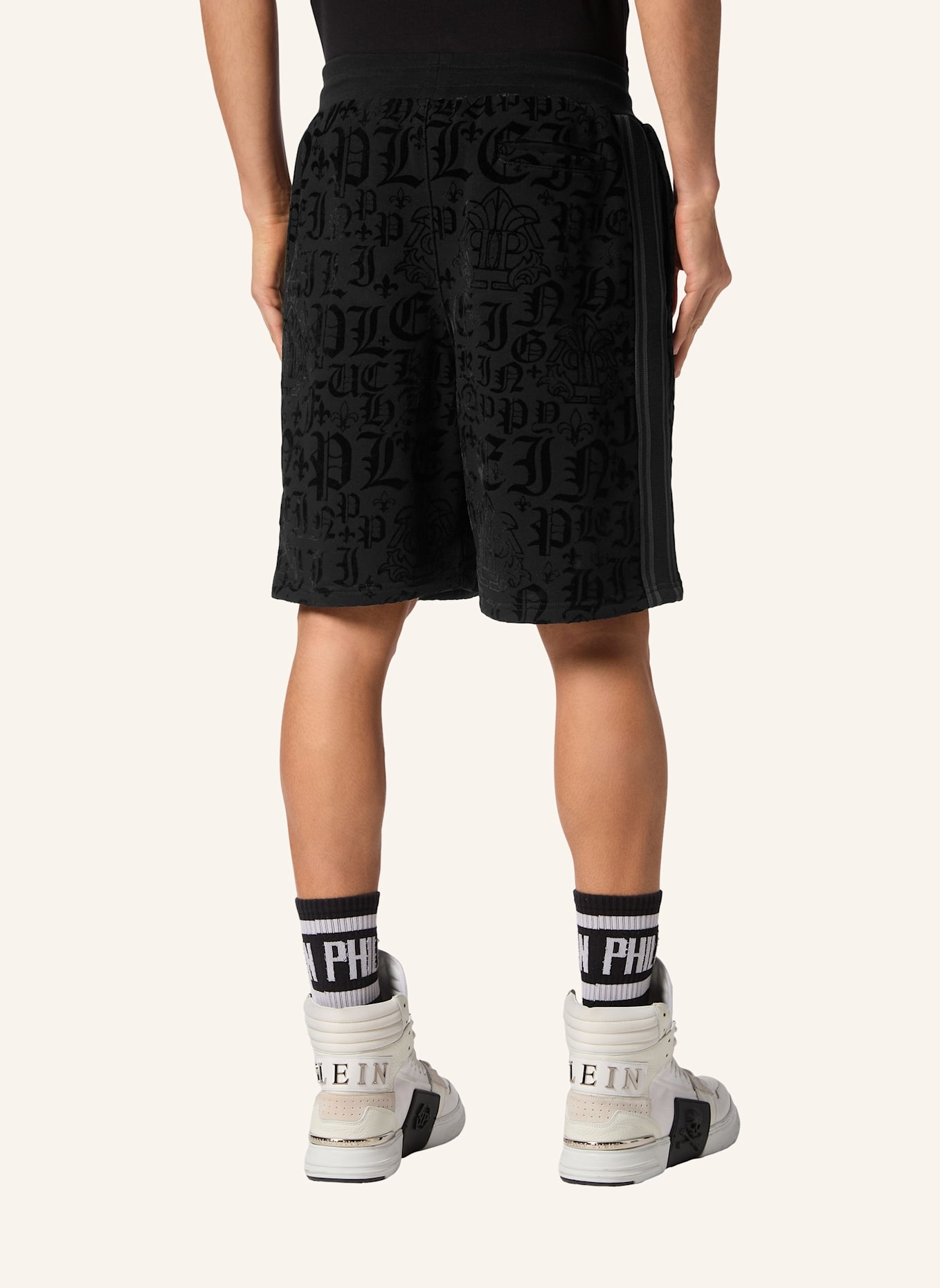 PHILIPP PLEIN Sweatshorts GOTHIC PLEIN, Farbe: SCHWARZ (Bild 2)