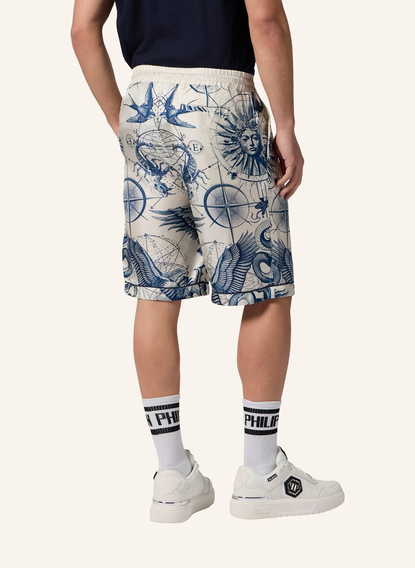 PHILIPP PLEIN PHILIPP PLEIN Silk Bowling Shorts All-Over Tattoo: SCHWARZ