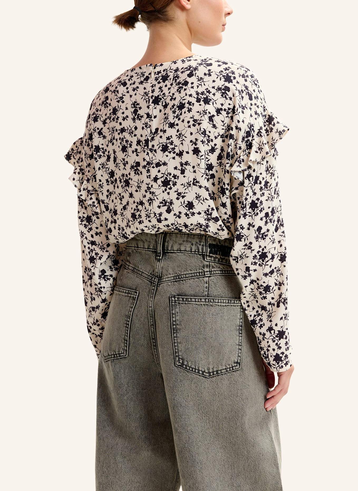 ESSENTIEL ANTWERP Oberteil ISOLDE: SCHWARZ/ WEISS