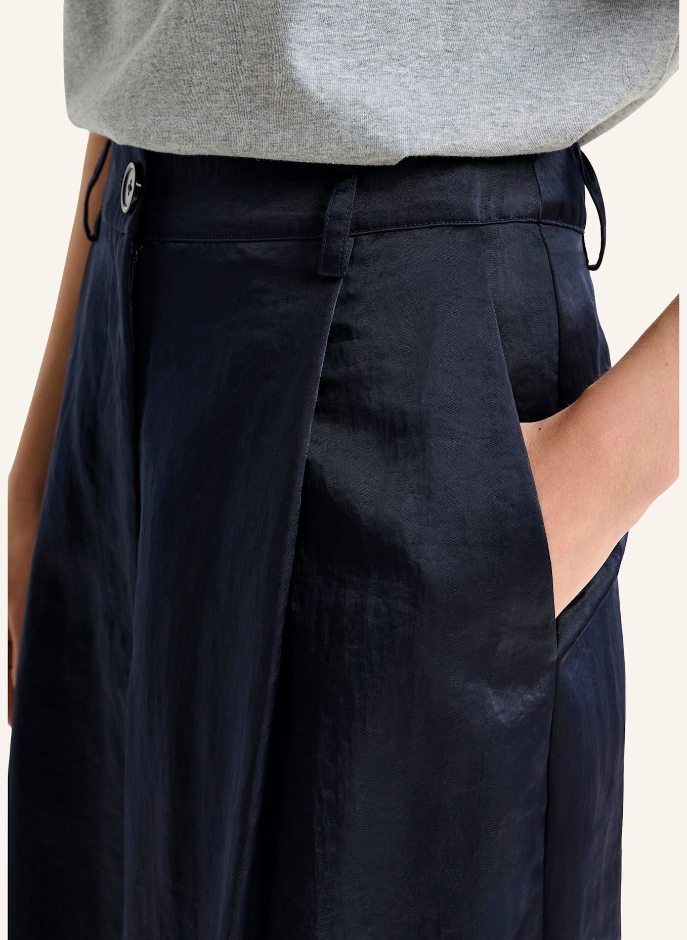 ESSENTIEL ANTWERP Hose IZPACHO: BLAU