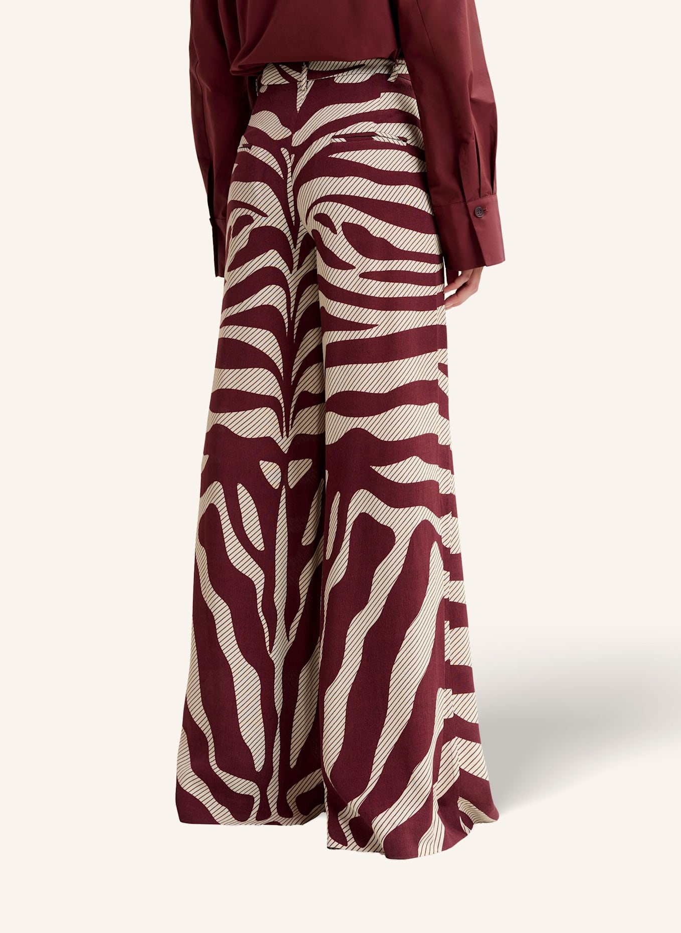 ESSENTIEL ANTWERP Hose IWIDE: ROT/ WEISS