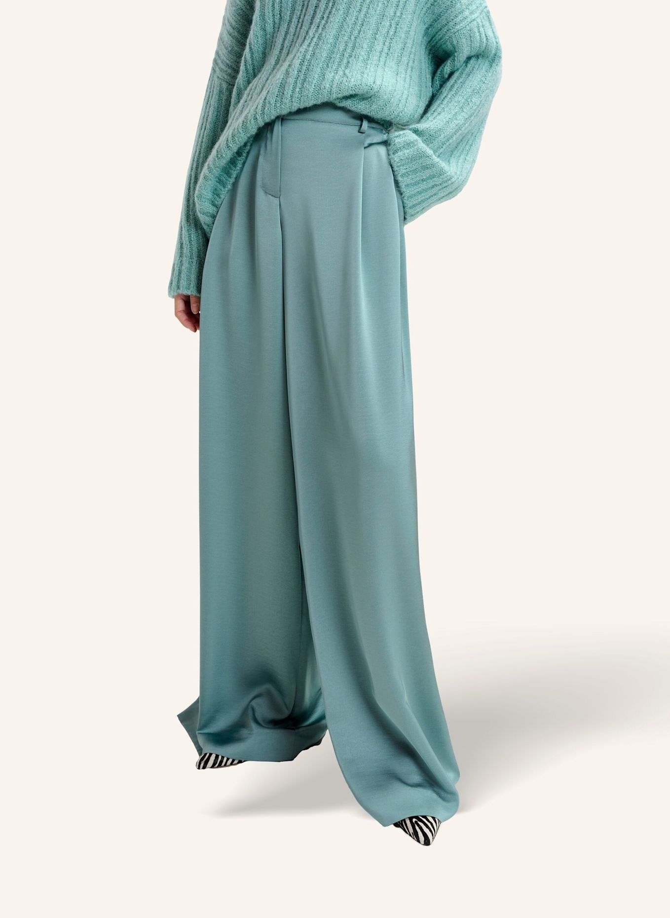 ESSENTIEL ANTWERP Hose IXIE: HELLBLAU