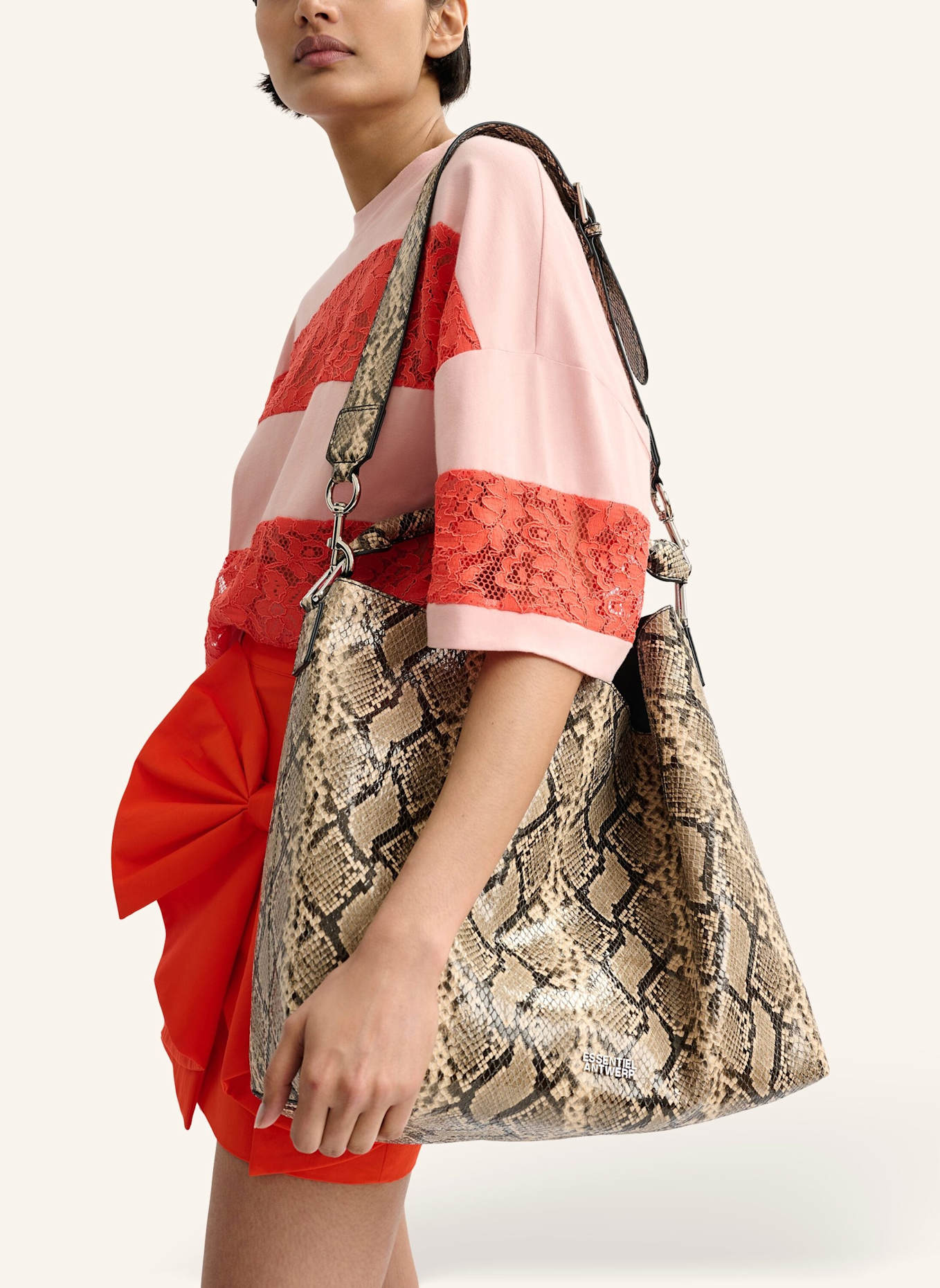 ESSENTIEL ANTWERP Shopper JORAN: SCHWARZ/ BRAUN