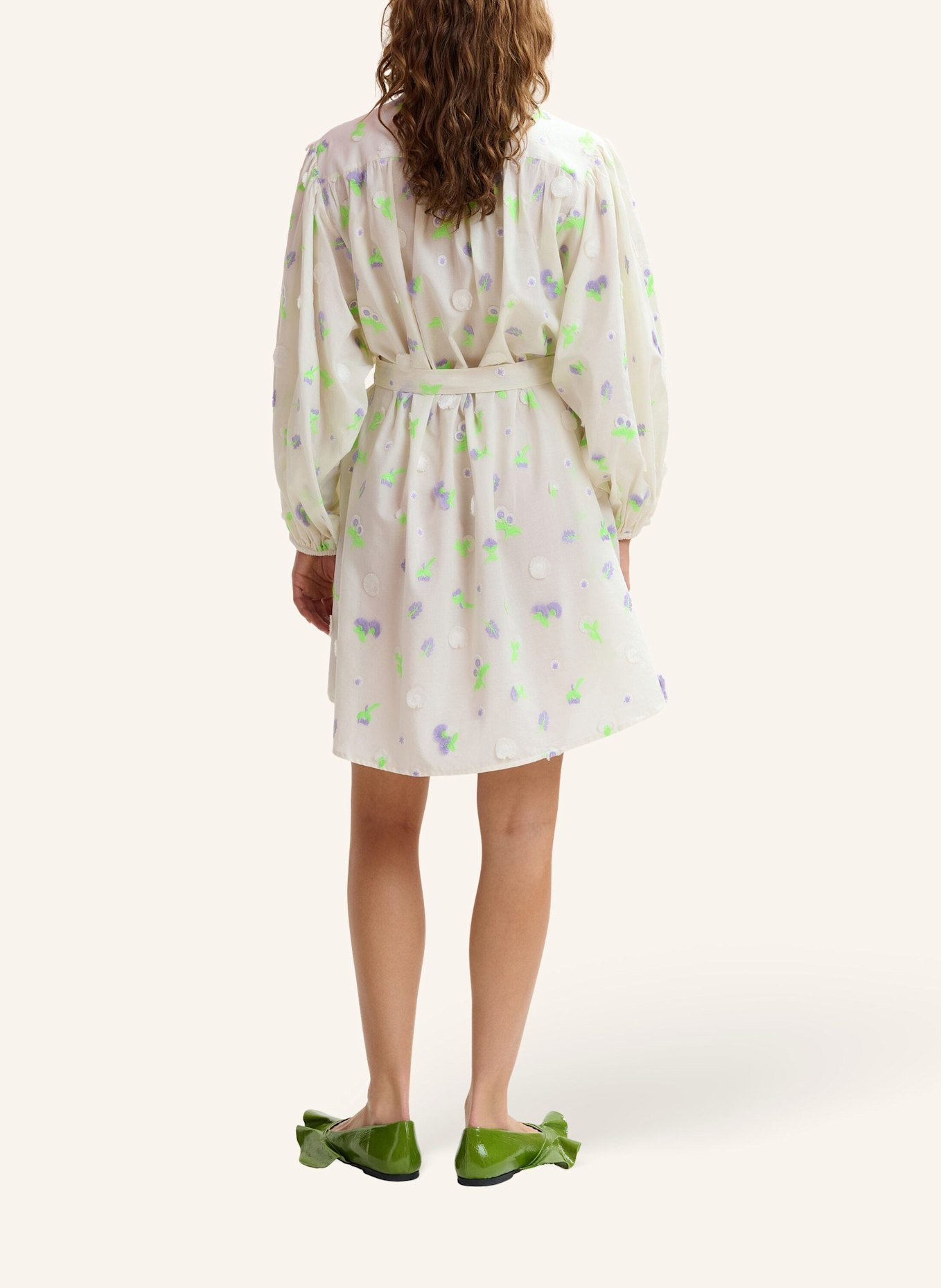 ESSENTIEL ANTWERP Kleid JALEN: GRÜN/ WEISS