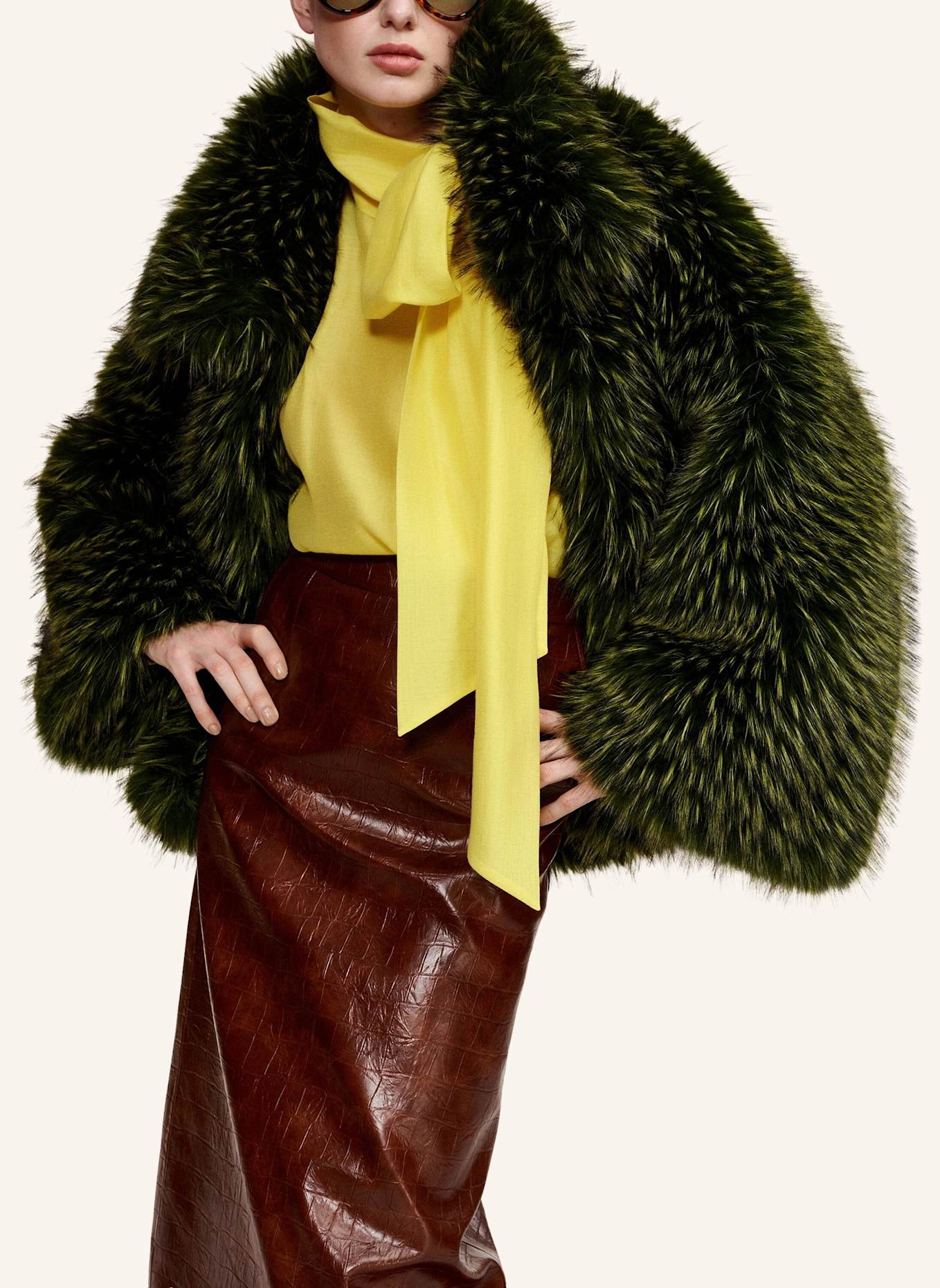 ESSENTIEL ANTWERP Kunstfell-Jacke KASTANJE: GRÜN