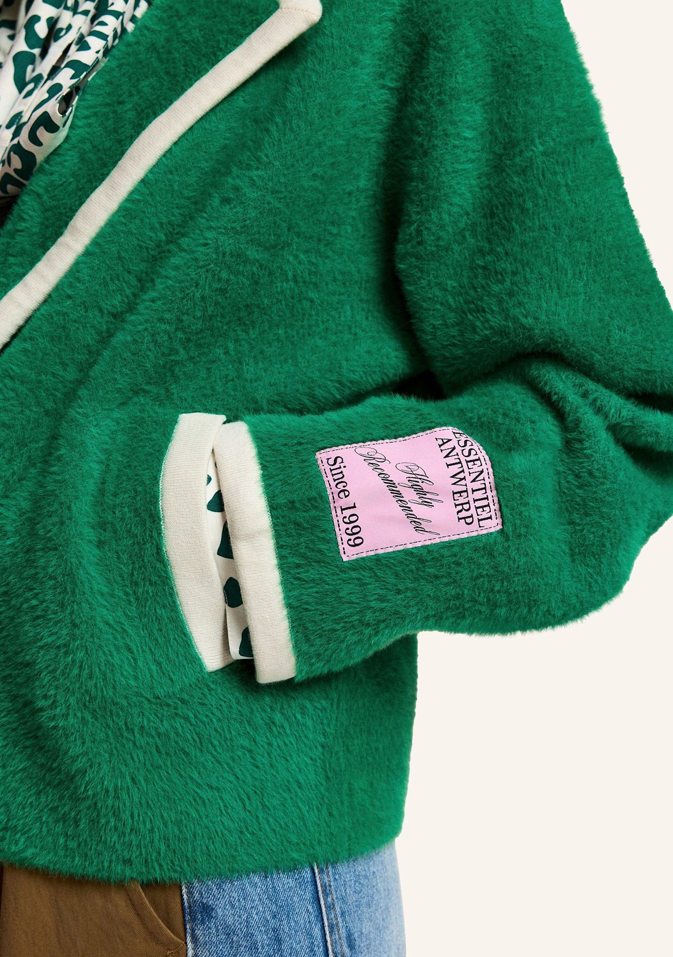 ESSENTIEL ANTWERP Strickjacke KUGAR: GRÜN / WEISS