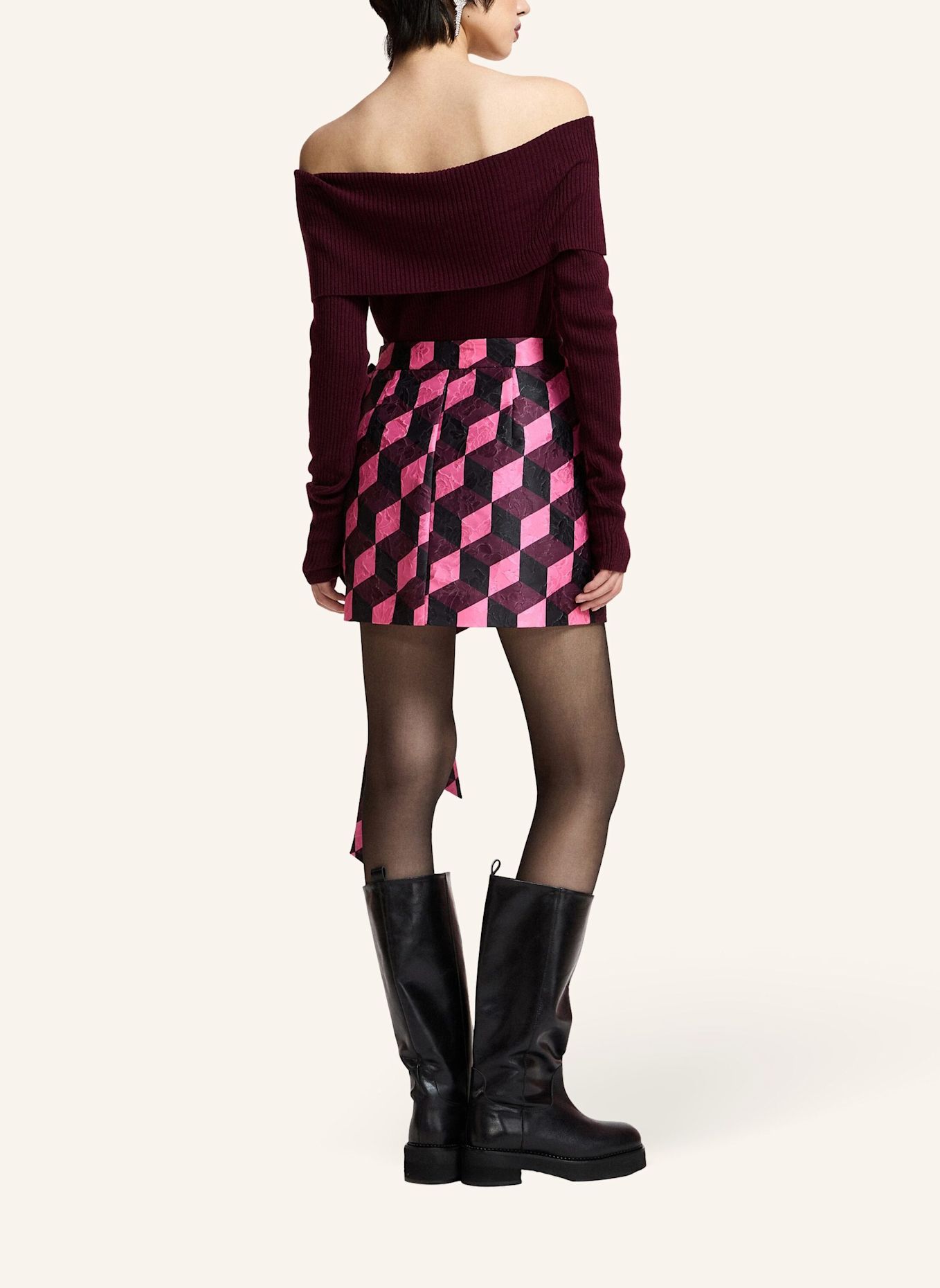 ESSENTIEL ANTWERP Off-Shoulder-Pullover KILLY: DUNKELROT