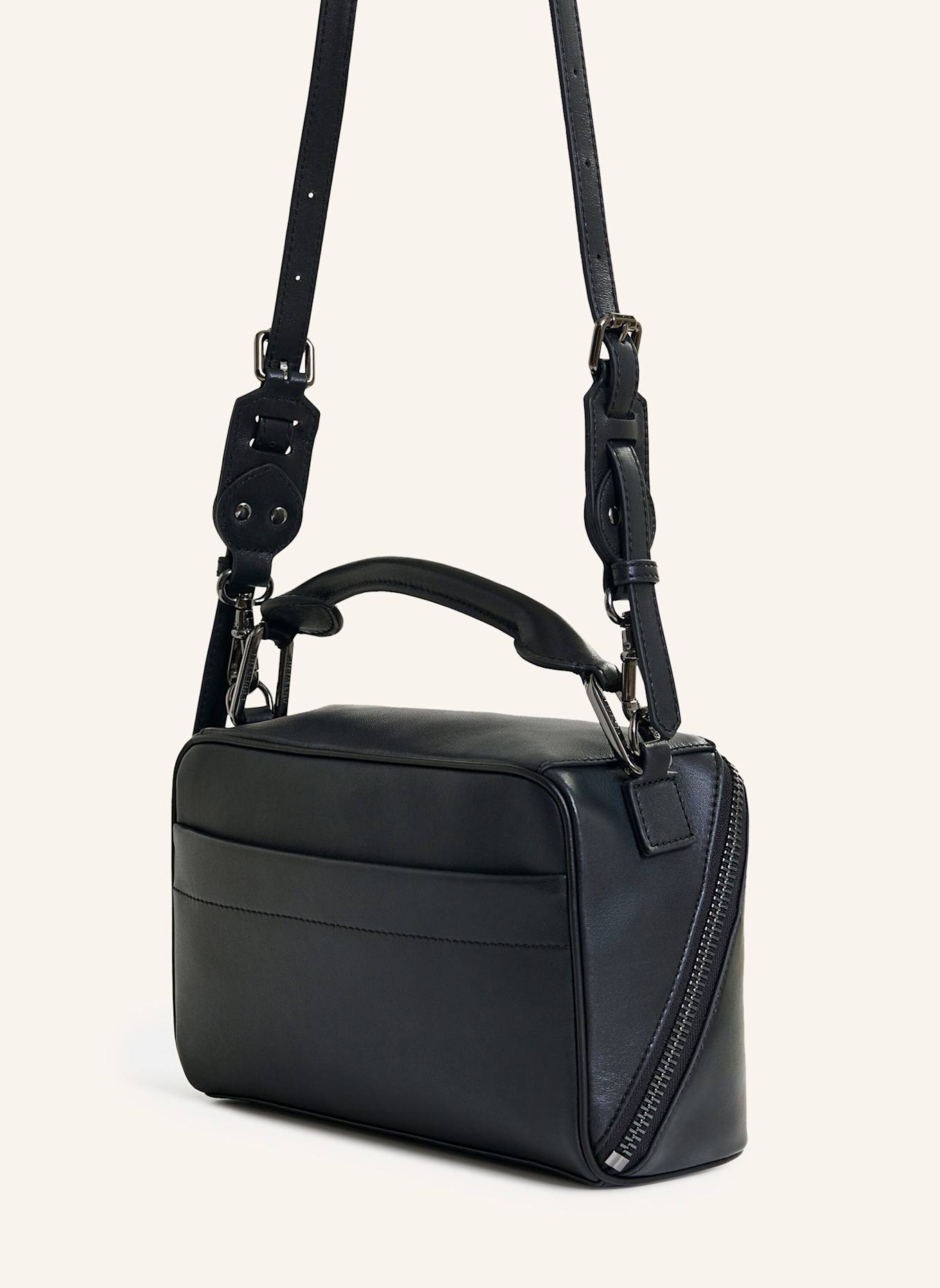 ESSENTIEL ANTWERP Schultertasche IBASIC: SCHWARZ