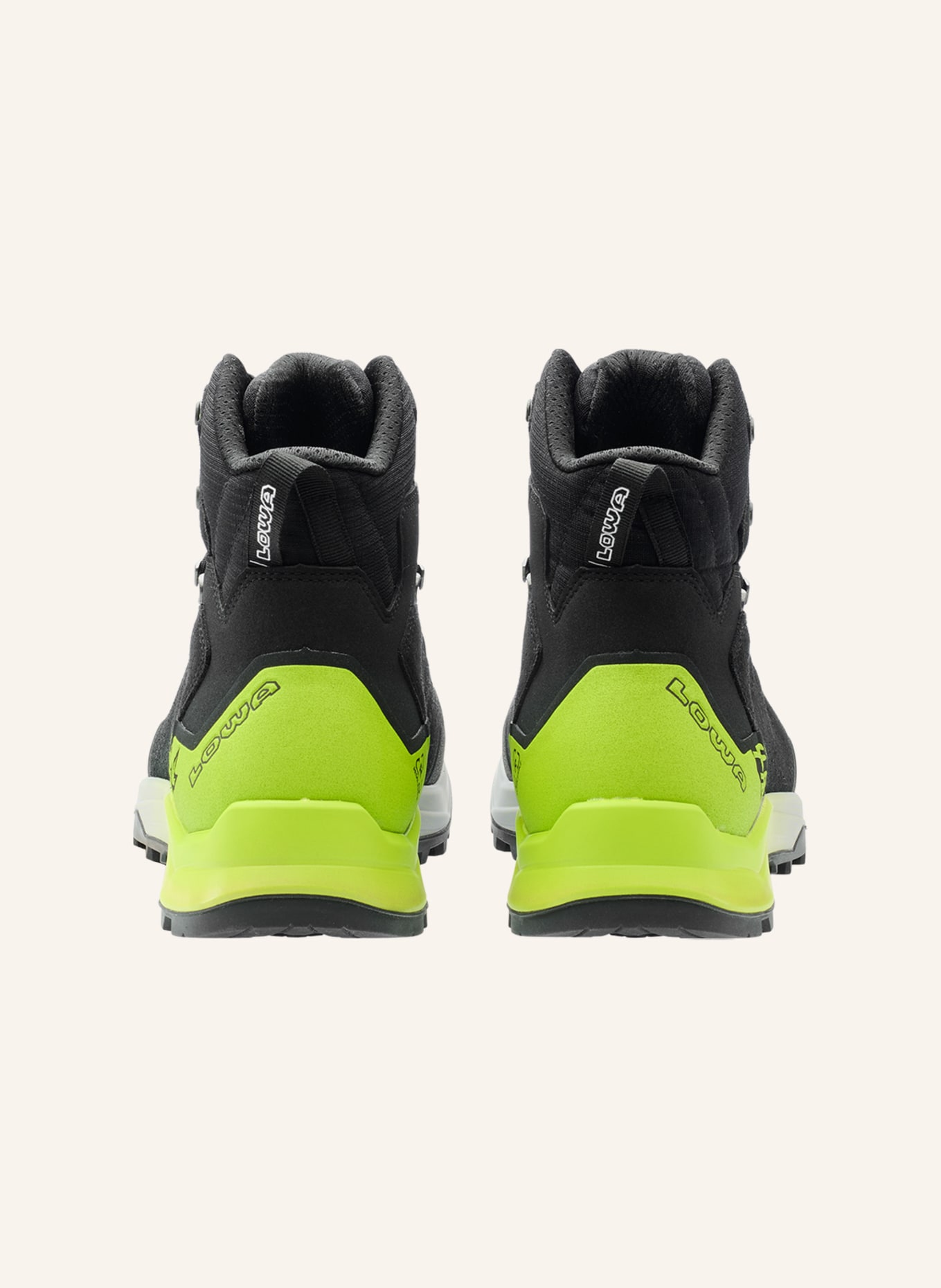 LOWA Bergschuhe GTX MID: SCHWARZ
