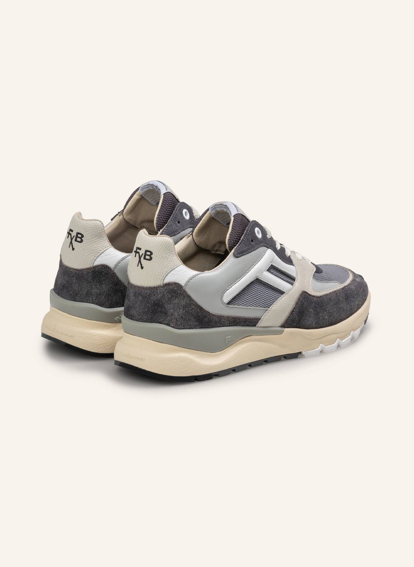 Floris van Bommel Sneaker DE TREENER 01: GRAU