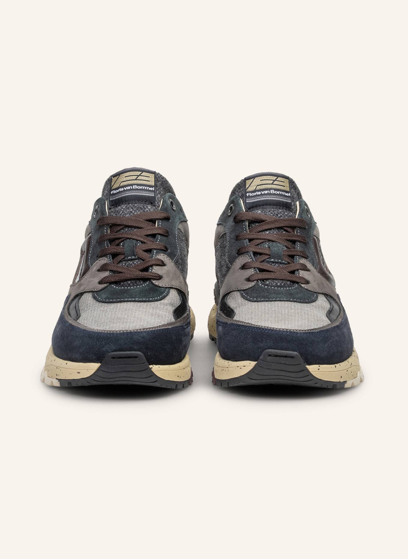 Floris van Bommel Sneaker DE TREENER 01: DUNKELGRAU