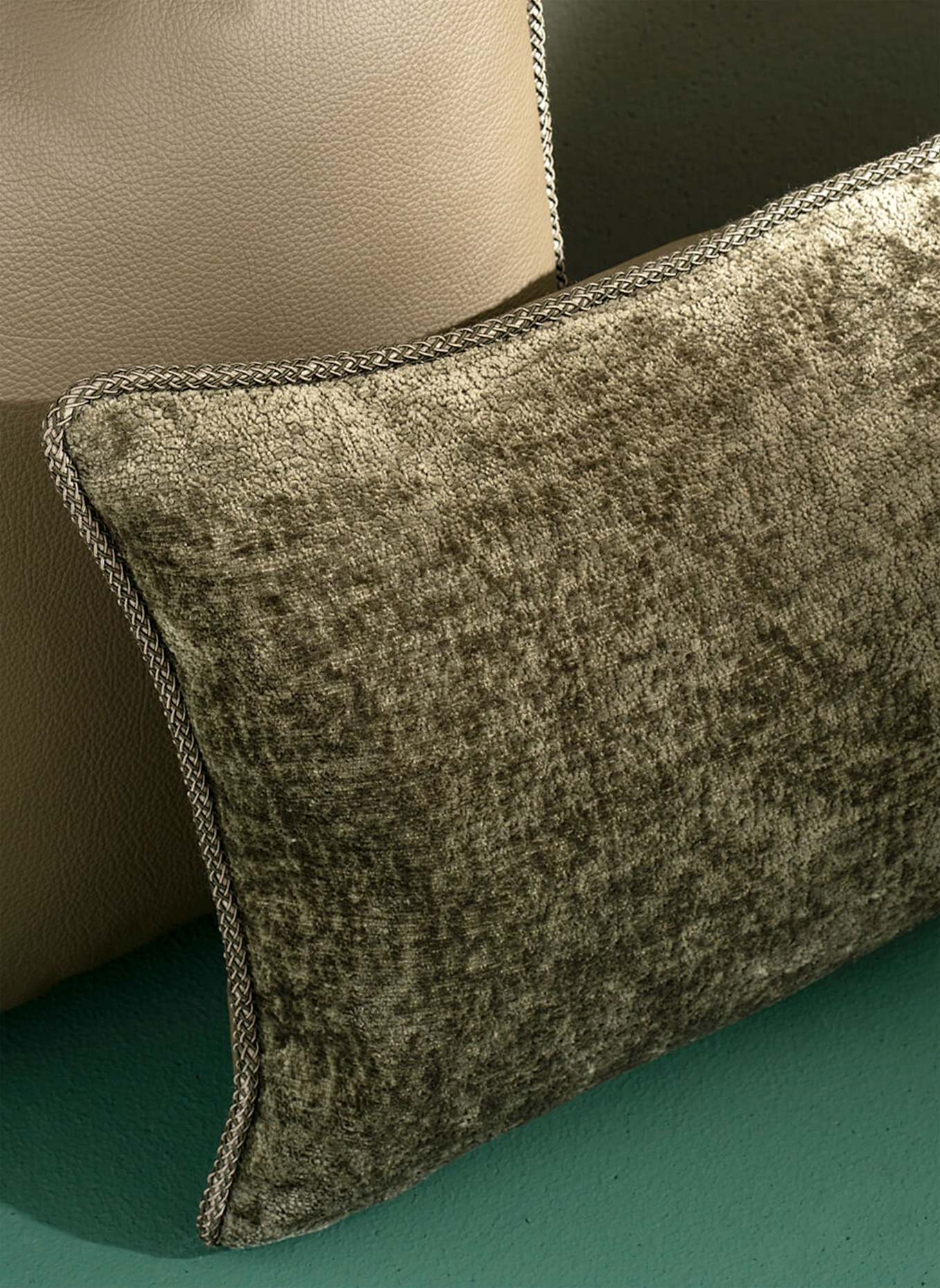 another mondaen Dekokissen FELDES MONOCHROM TEDDY: OLIV