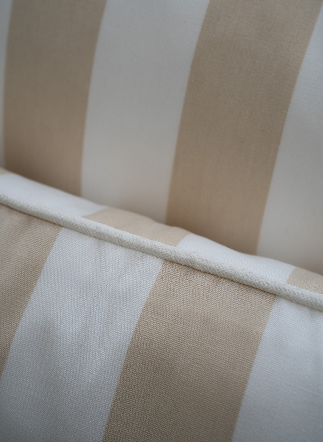 another mondaen Dekokissen WILLE OUTDOOR CLASSIC STREIFENKISSEN: BEIGE