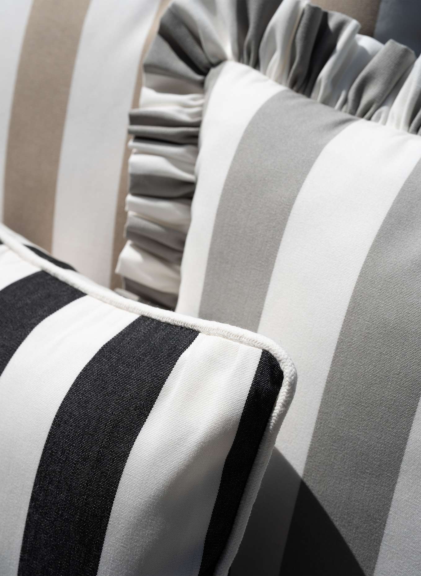 another mondaen Dekokissen ERICH OUTDOOR CLASSIC STREIFENKISSEN: DUNKELGRAU