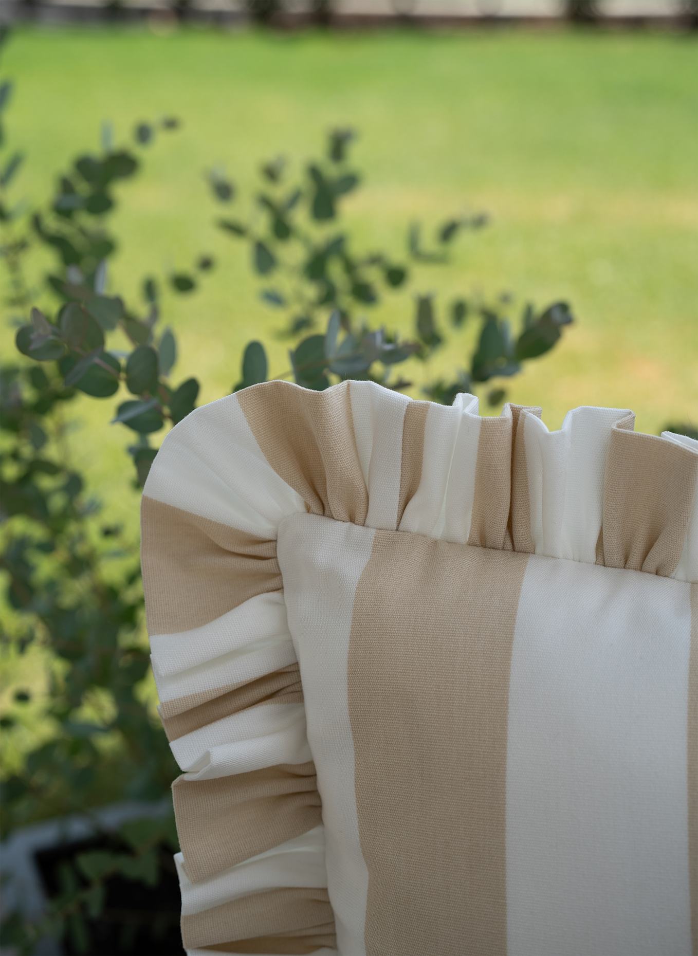 another mondaen Dekokissen WILLE OUTDOOR RÜSCHEN STREIFENKISSEN: BEIGE
