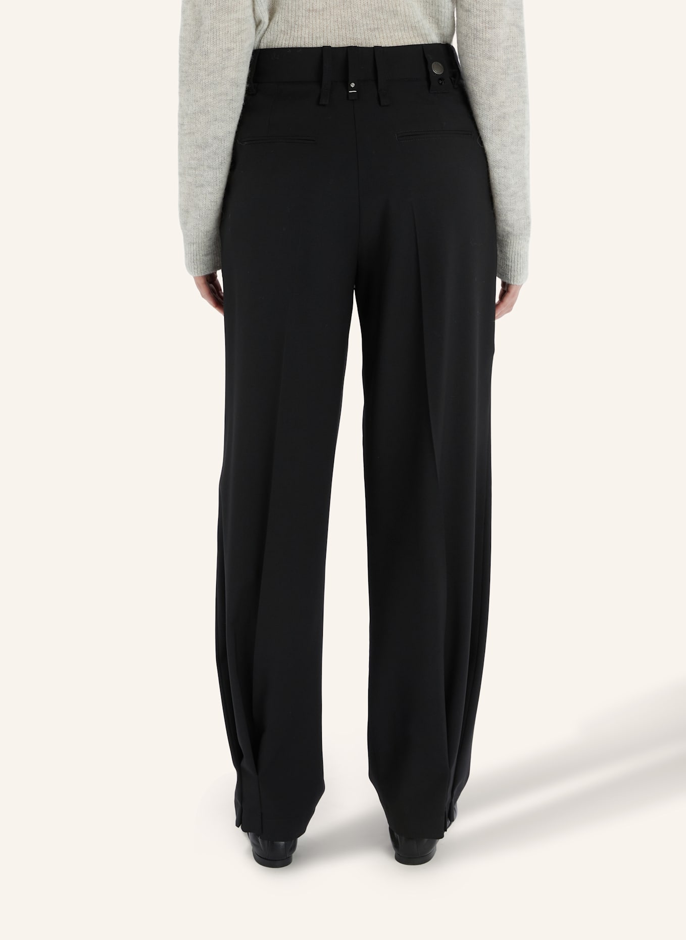 HIGH Hose RELY: SCHWARZ