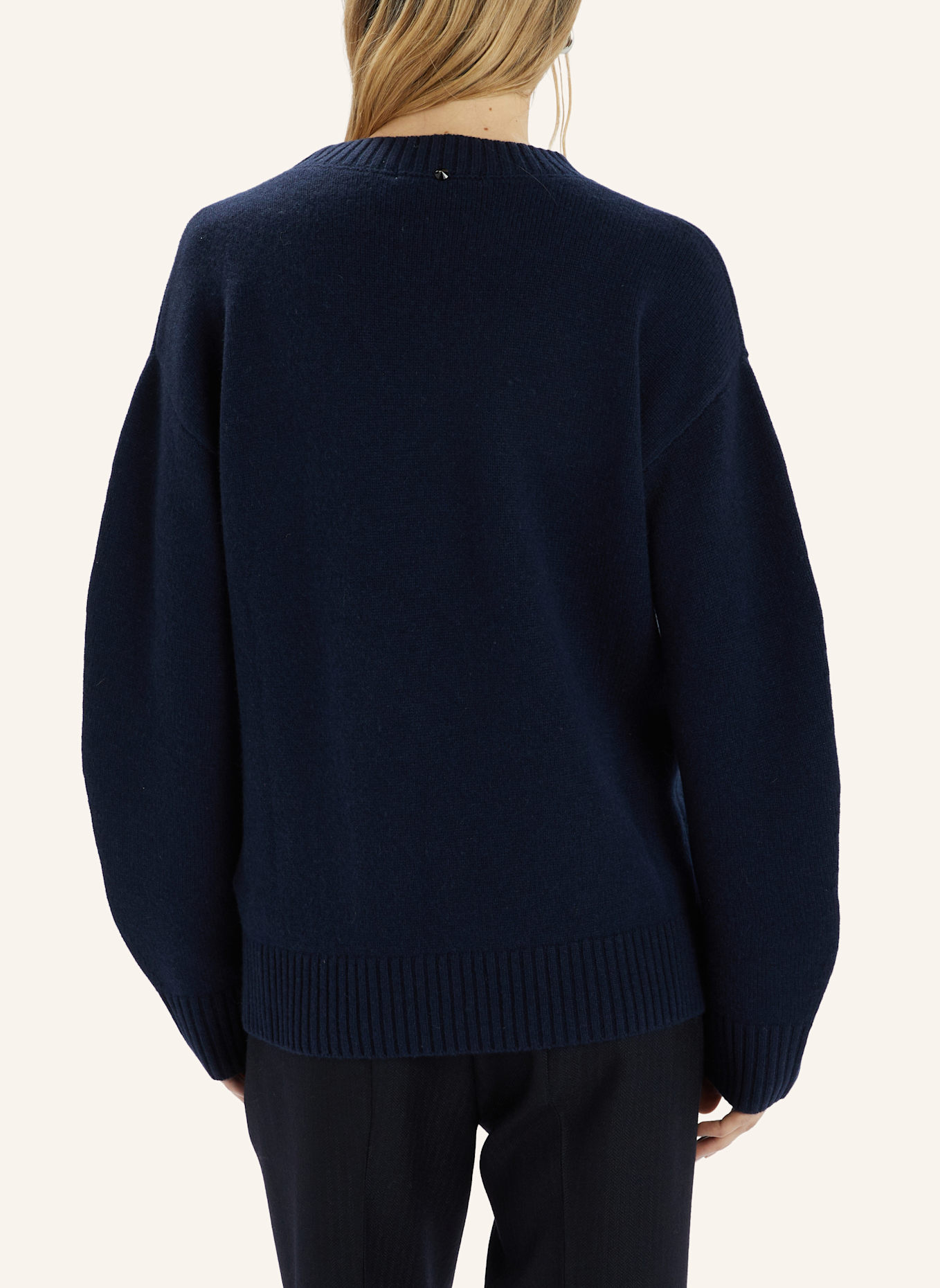 HIGH Pullover FOND mit Cashmere und Cut-outs: BLAU