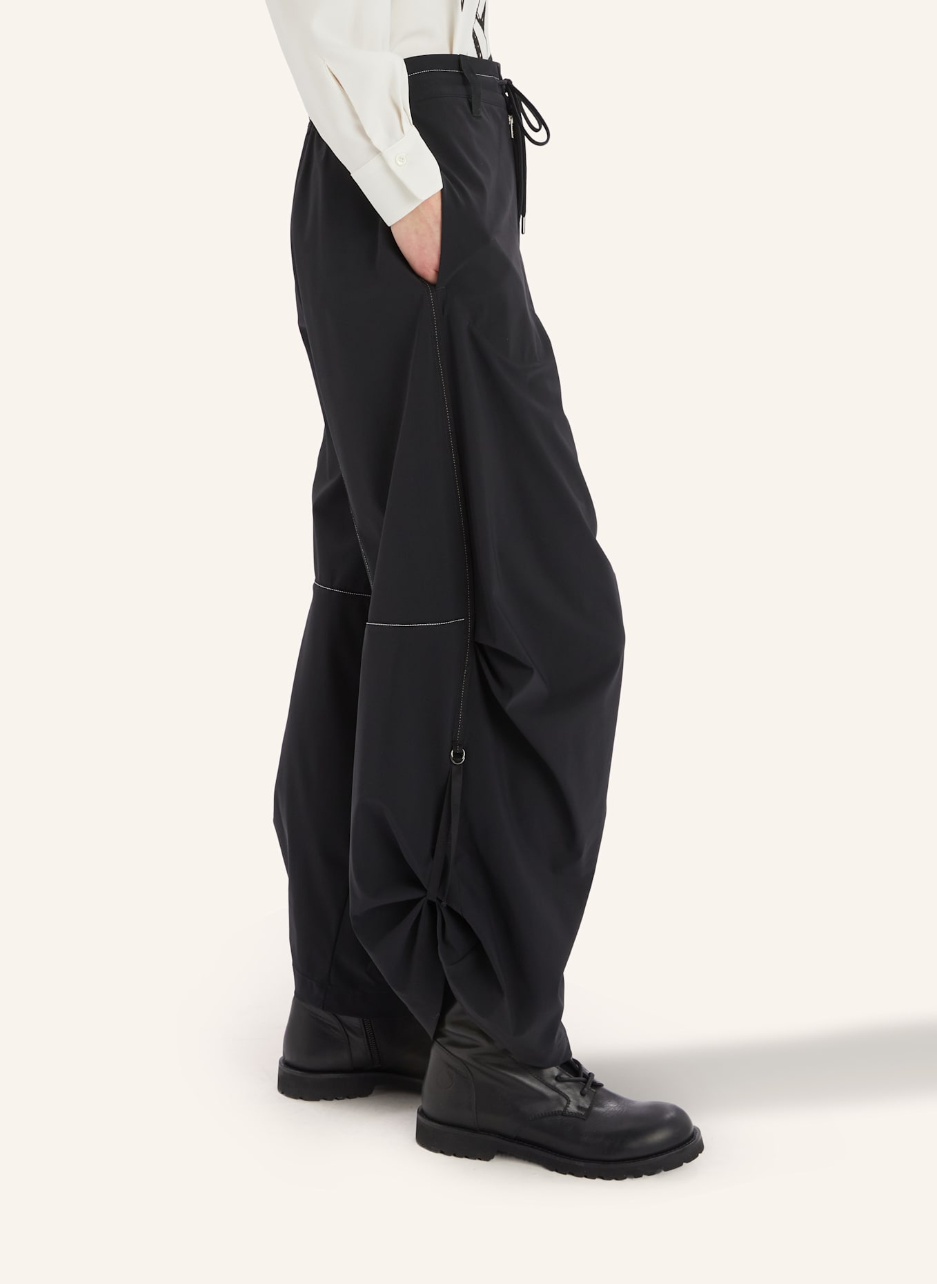 HIGH Hose OUTGOING im Jogging-Stil: SCHWARZ