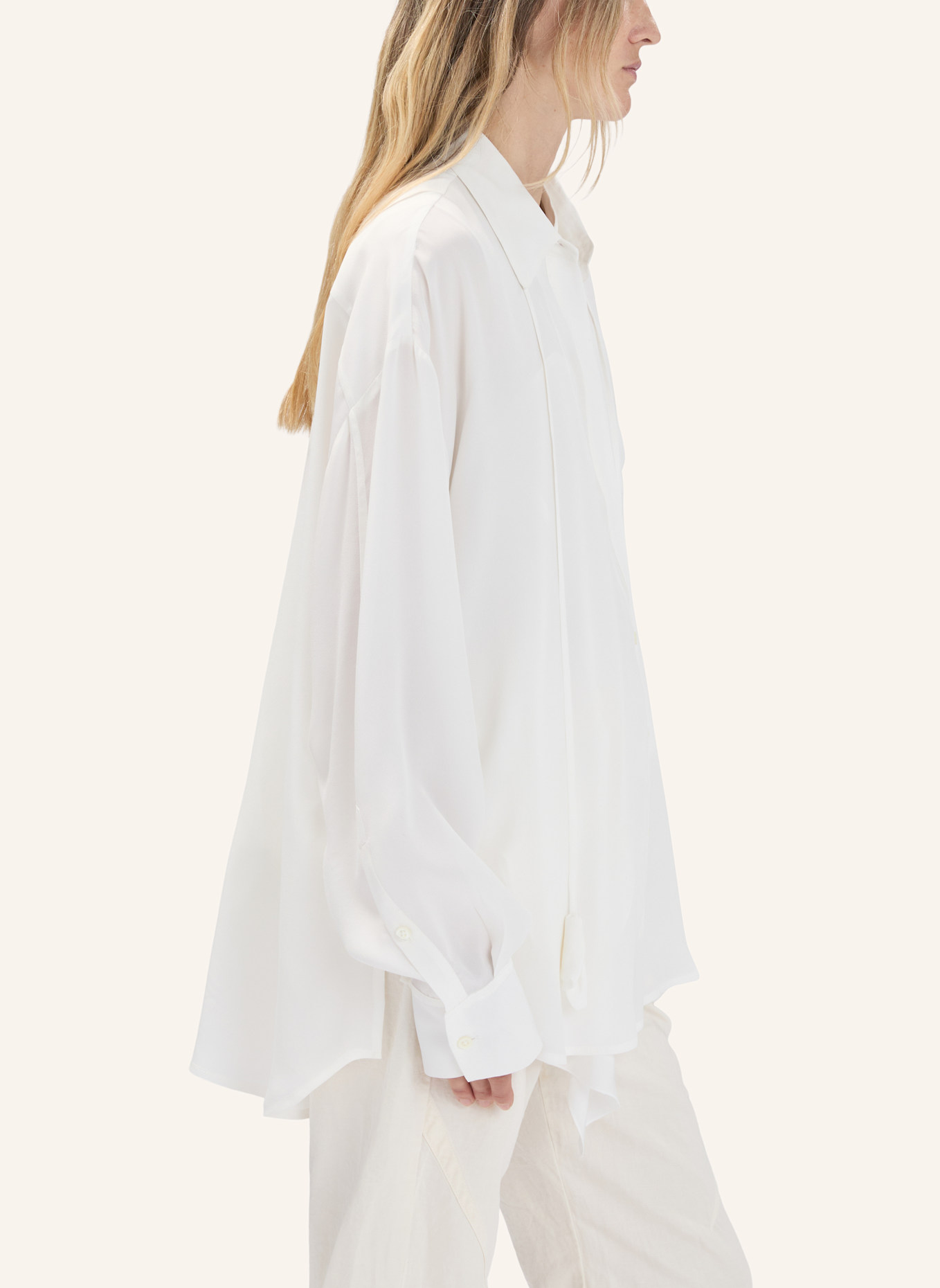 HIGH Bluse PROWL: WEISSGOLD