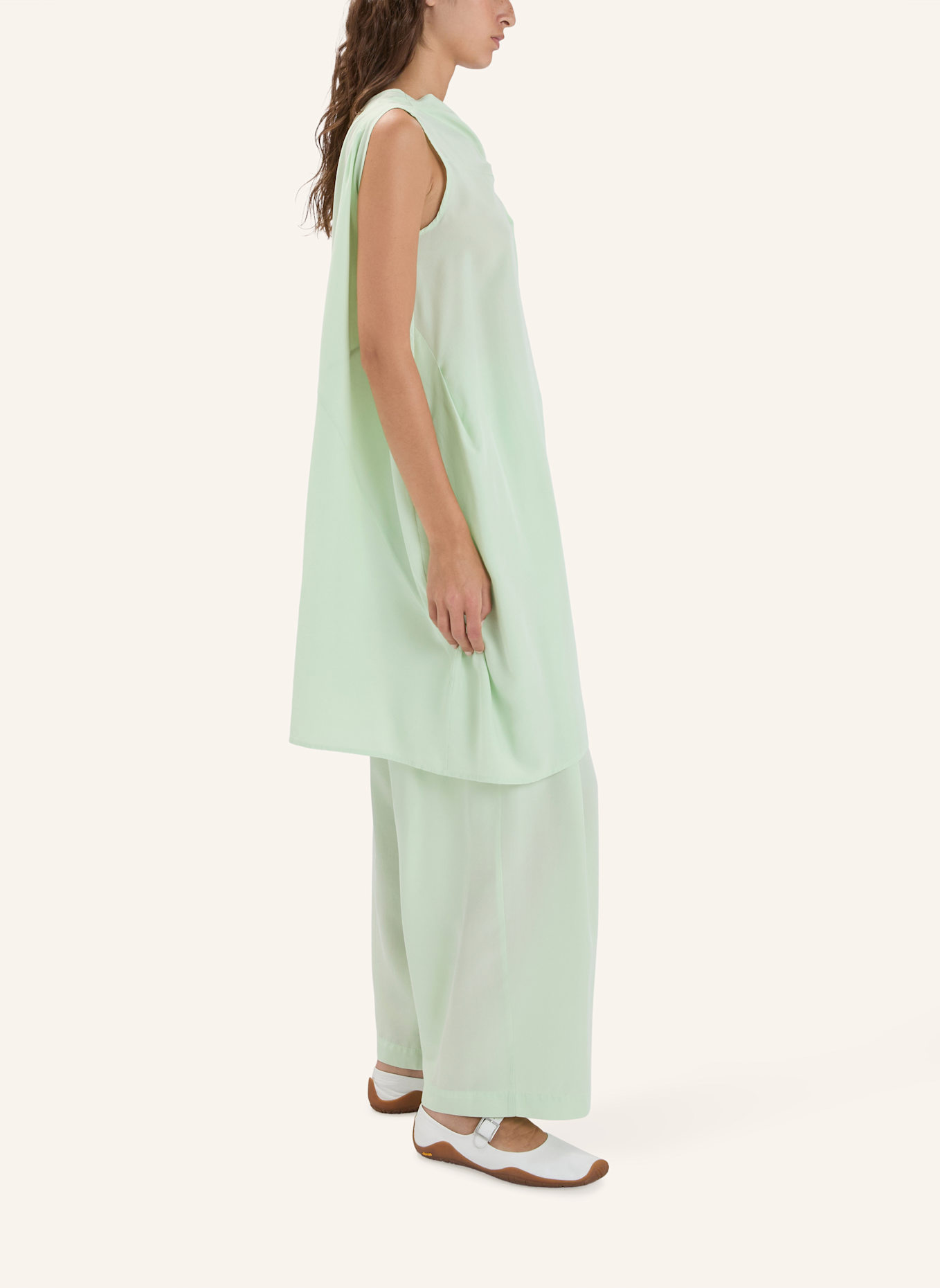 HIGH Kleid BUMBLE: GRÜN