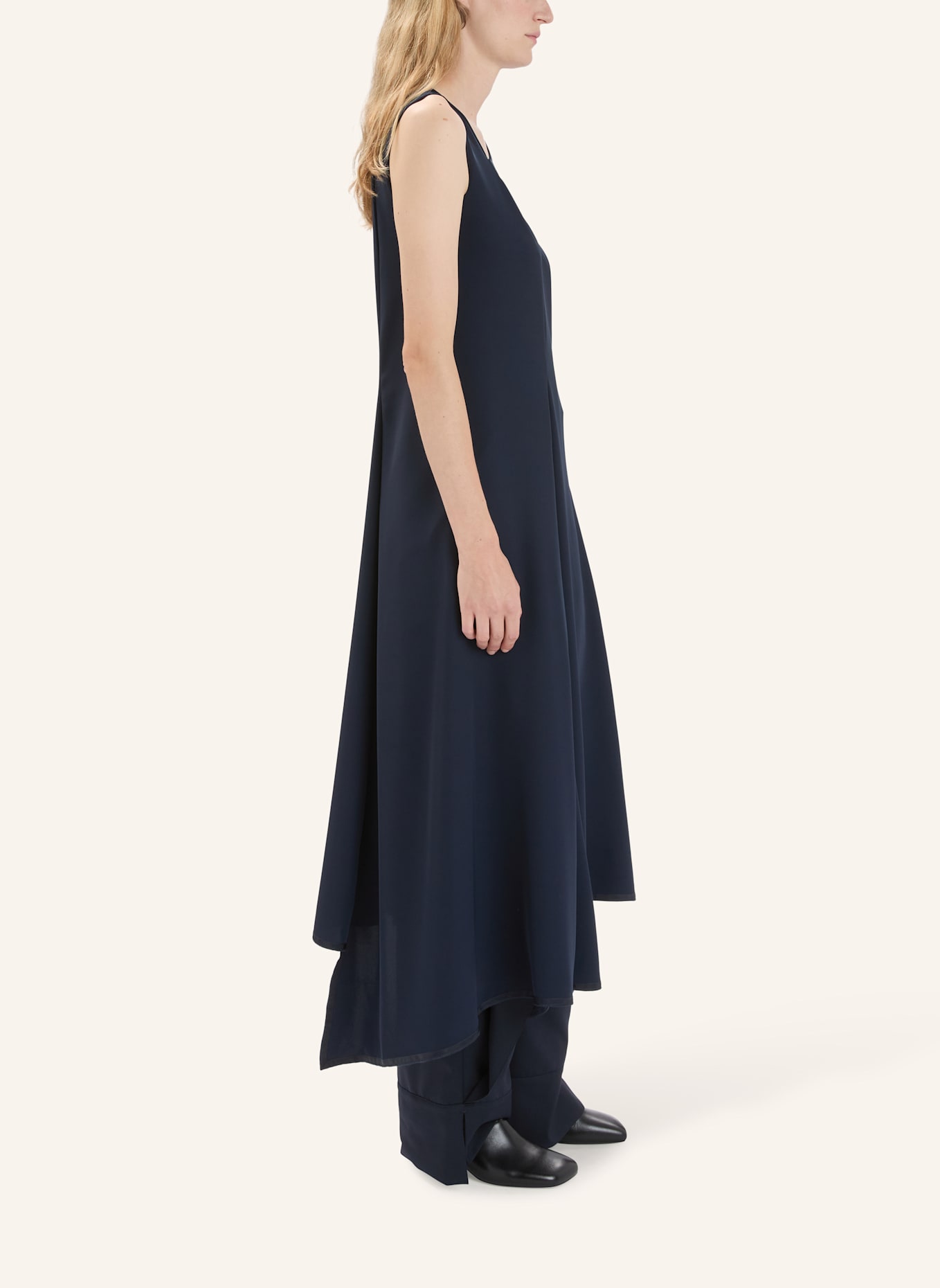 HIGH Kleid SAY SO - Technischer Satin, leichte Gewichtung, Crêpe-Griff: BLAU