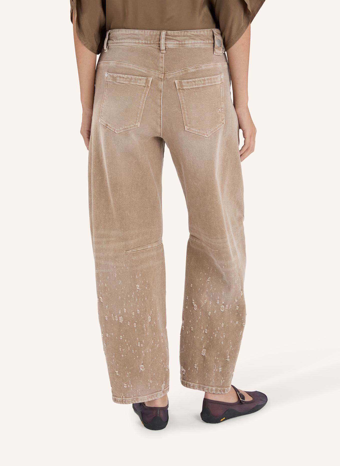 HIGH Hose HAPPILY: BRAUN