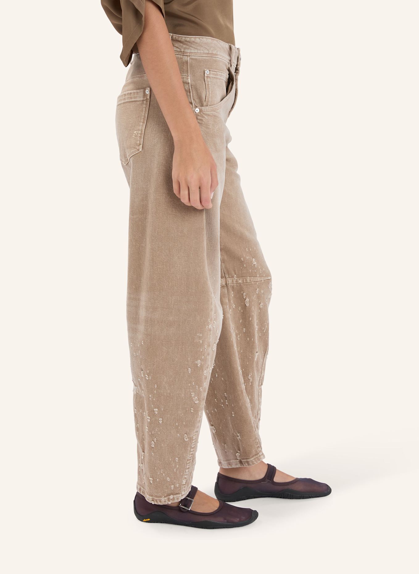 HIGH Hose HAPPILY: BRAUN