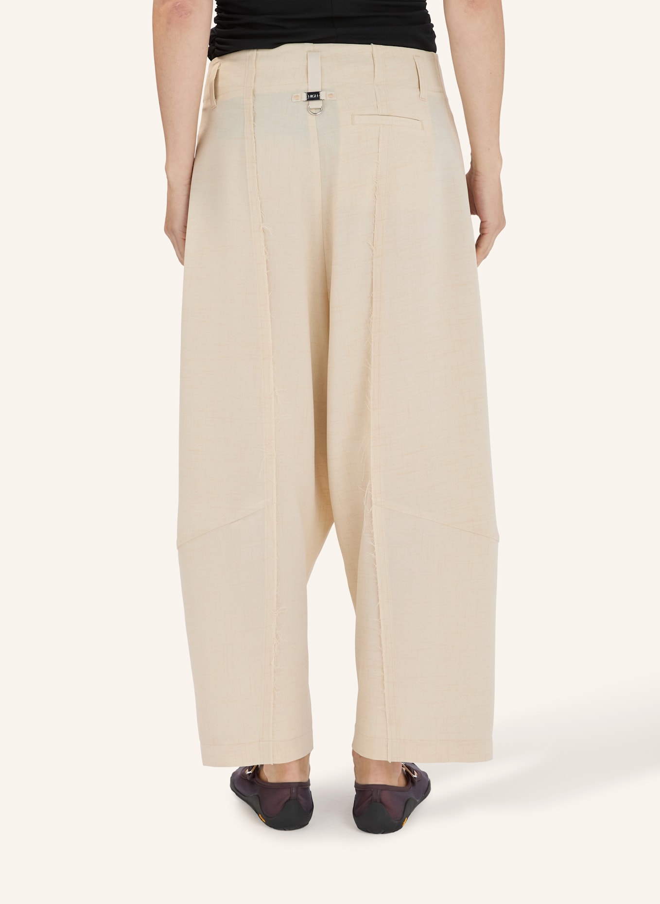 HIGH Hose LOOSE: BEIGE