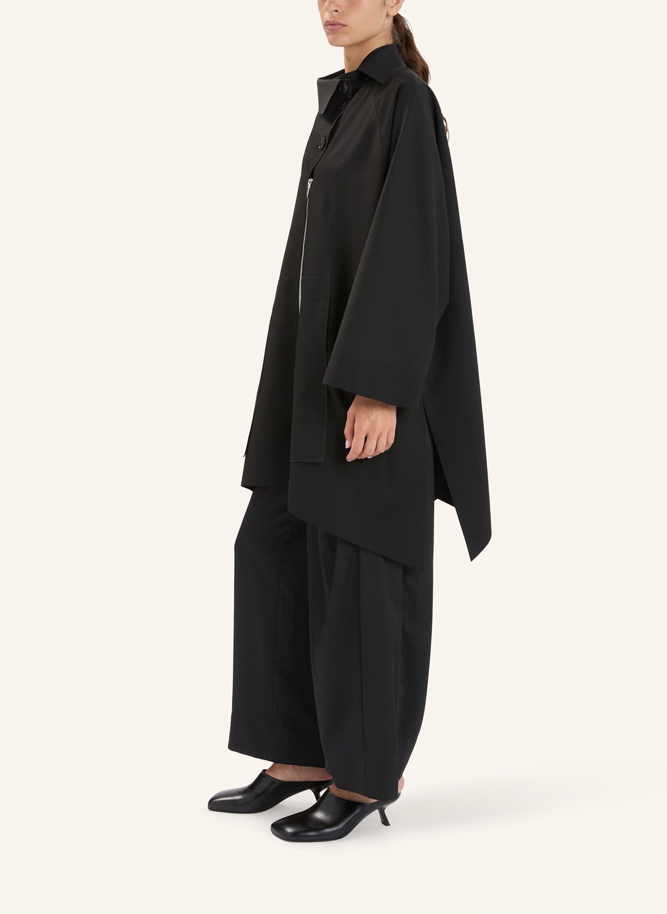 HIGH Jacke READY: SCHWARZ