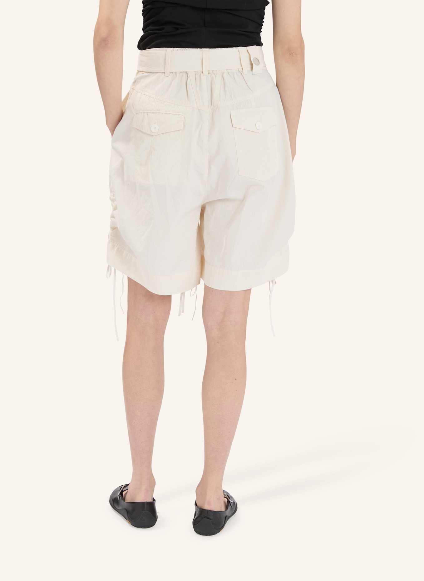 HIGH Shorts ORDER: BEIGE
