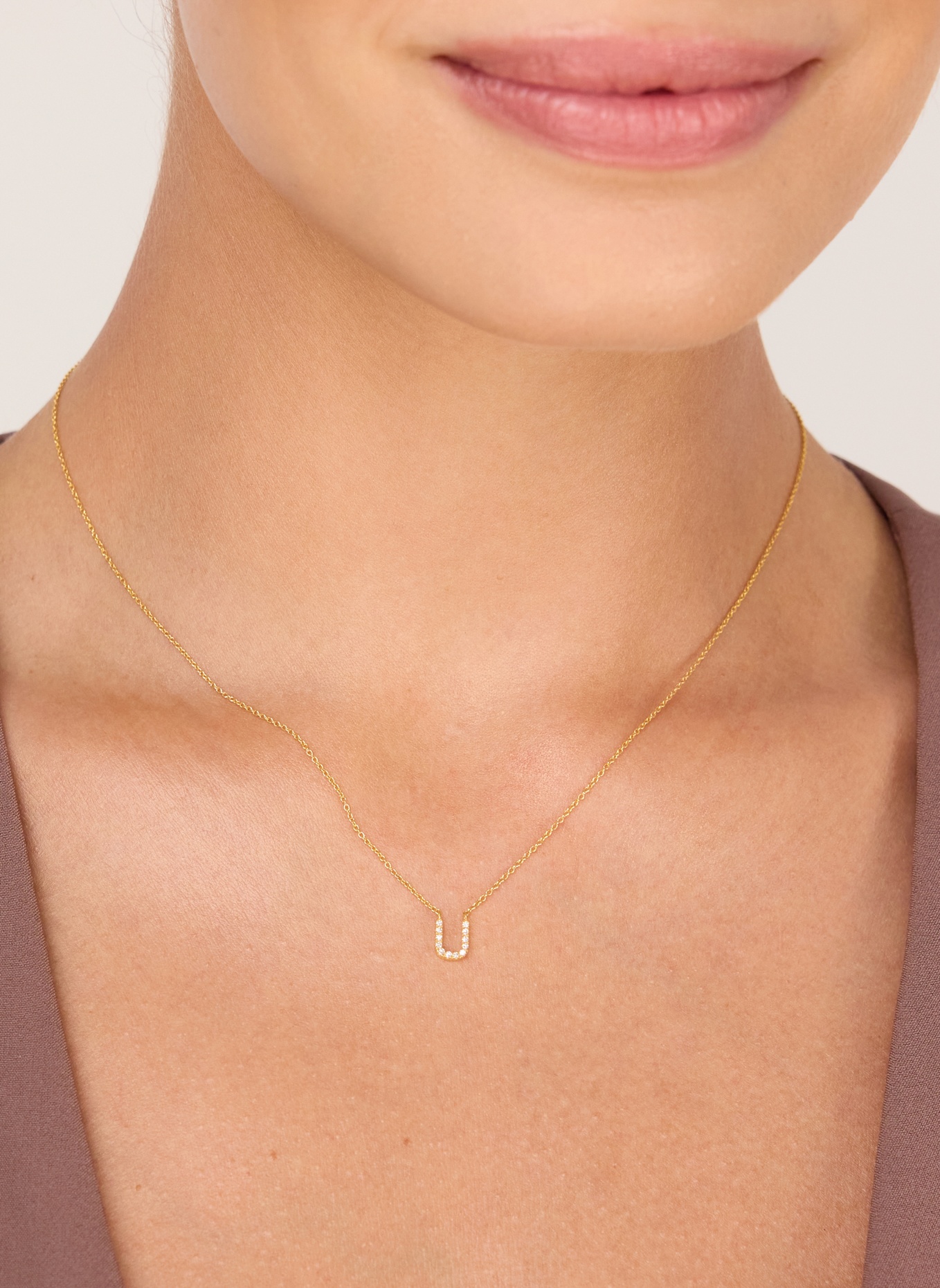 Leaf INITIALIEN Halskette „U“ aus 14 Karat Gelbgold mit Diamanten: GOLD
