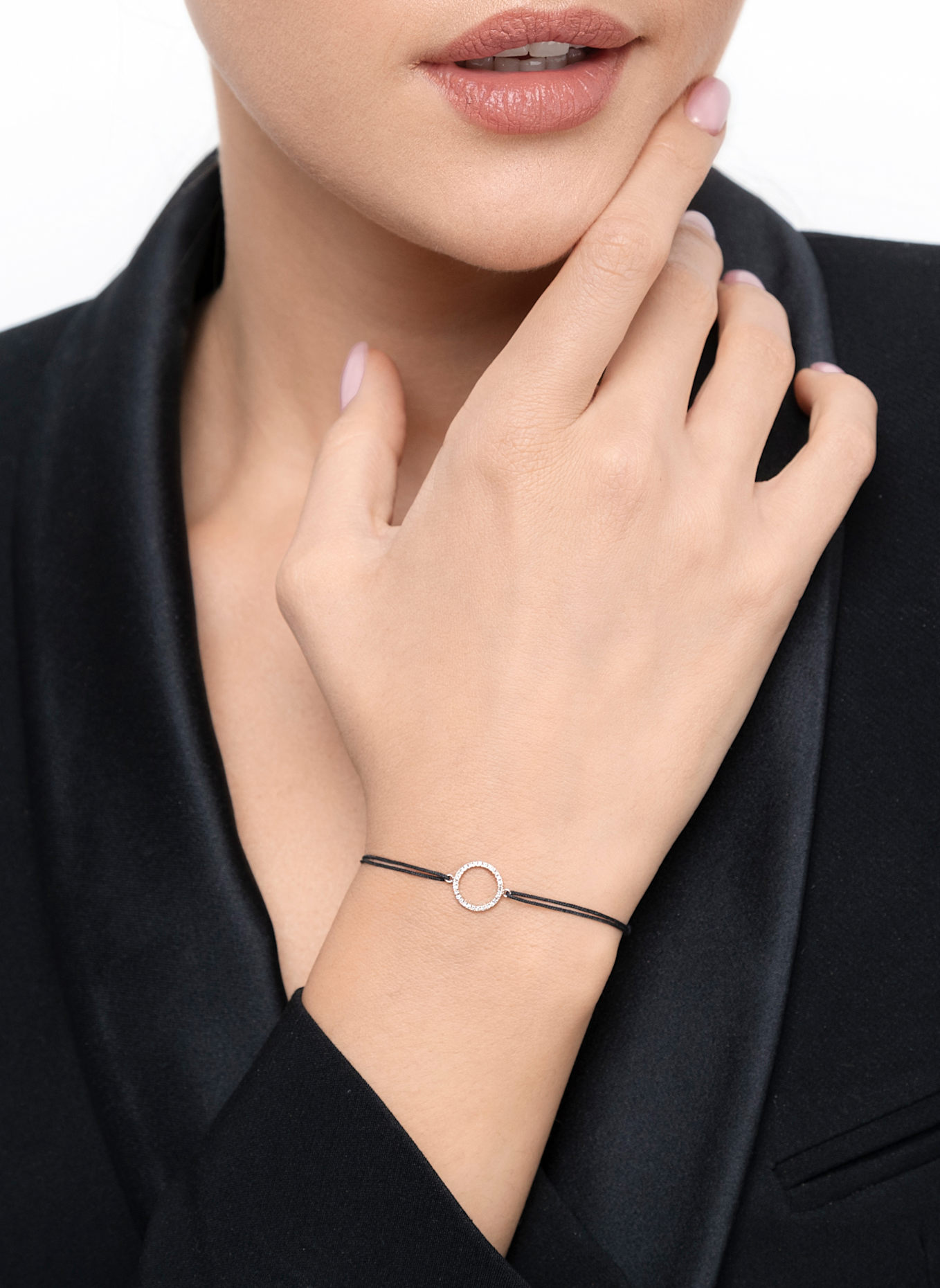 Leaf Freundschaftsarmband CIRCLE aus 18 Karat Gelbgold mit Diamanten: SCHWARZ