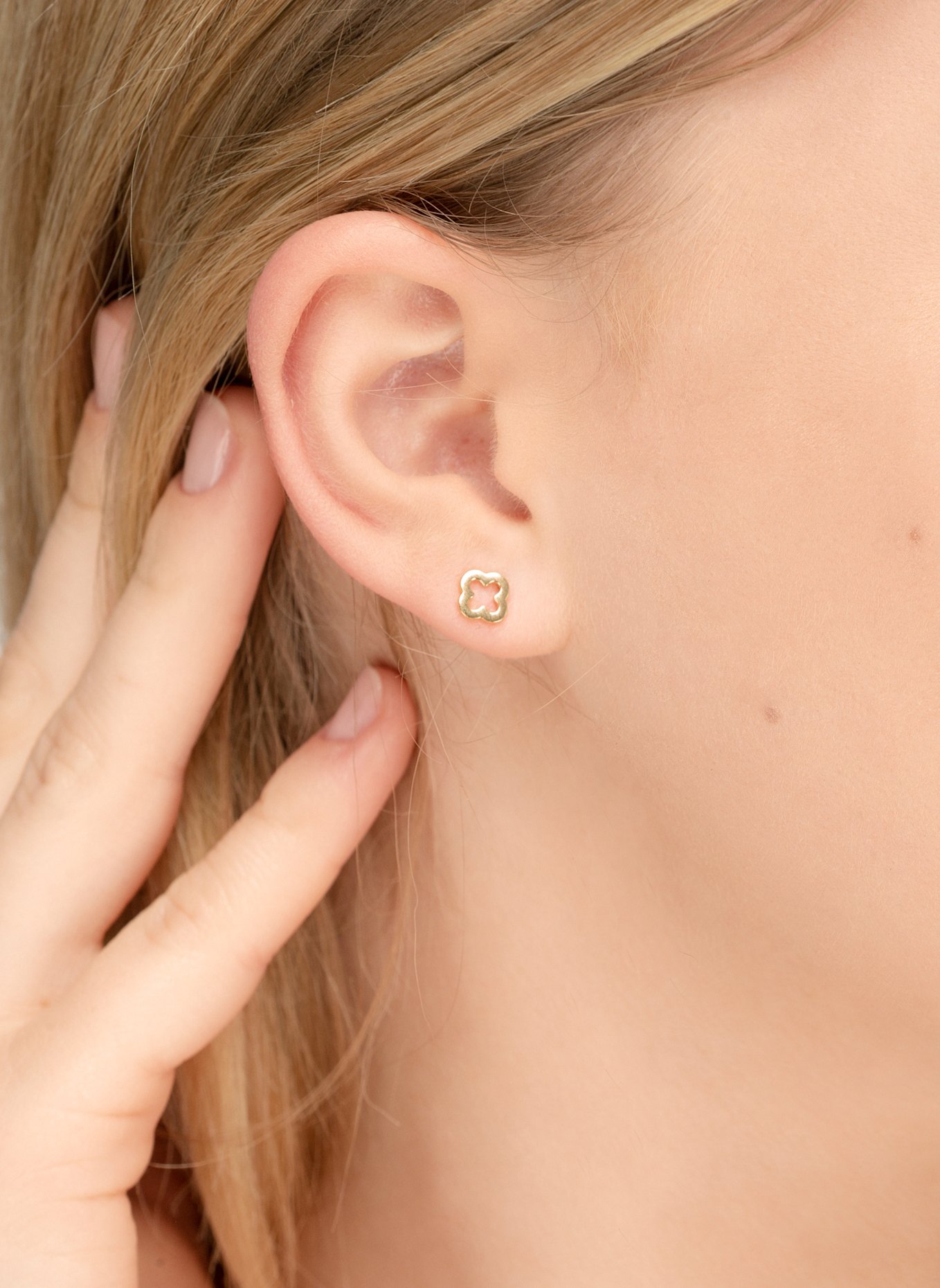 Leaf Ohrstecker CLOVER aus 14 Karat Gelbgold: GOLD