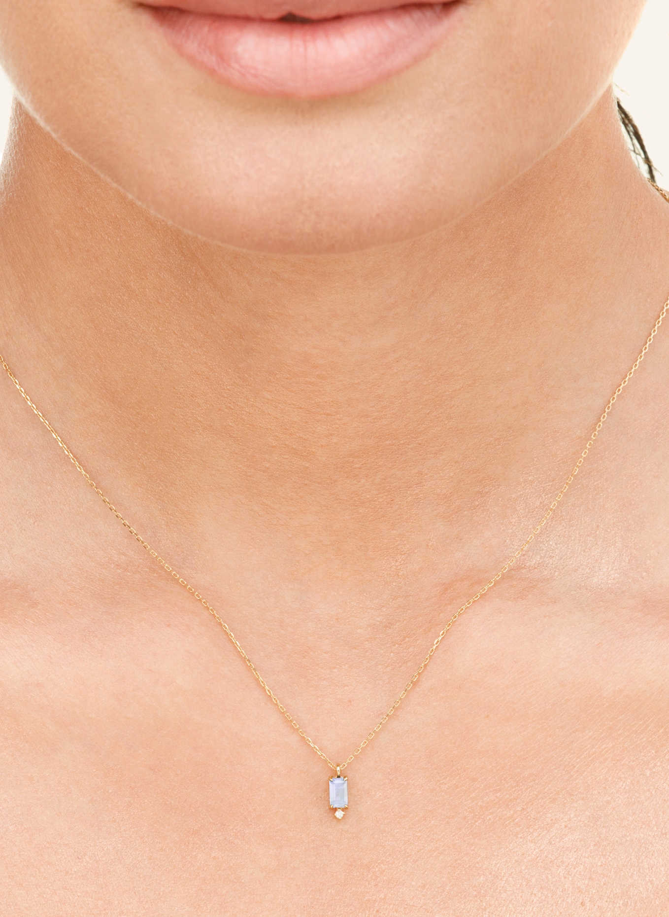 Leaf Halskette MONDSTEIN aus 14 Karat Gelbgold: GOLD