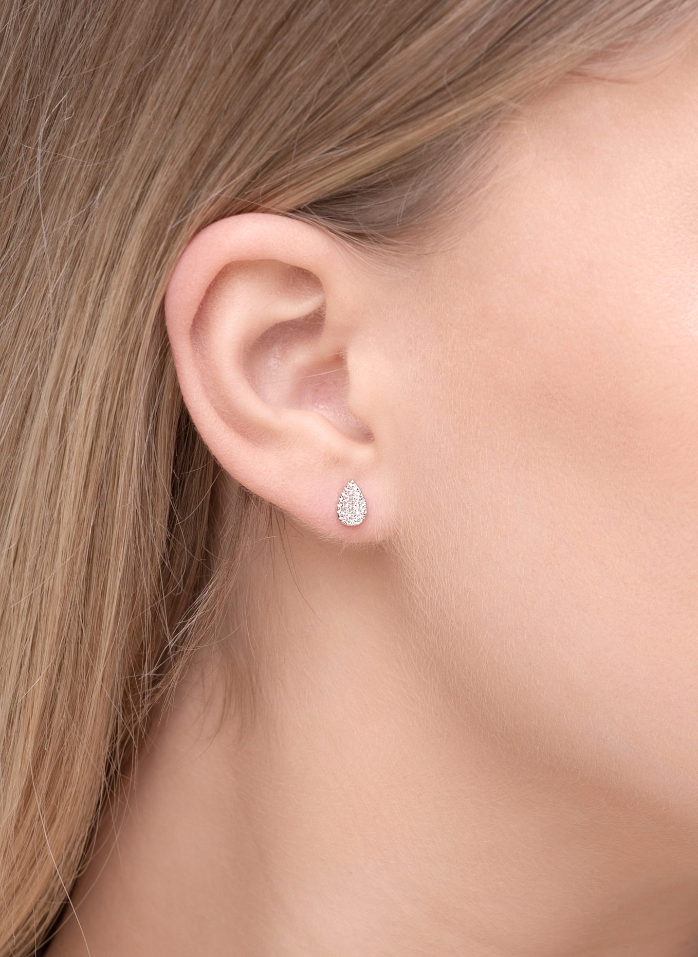 Leaf Ohrstecker DROPS aus 18 Karat Weißgold mit Diamanten: WEISSGOLD