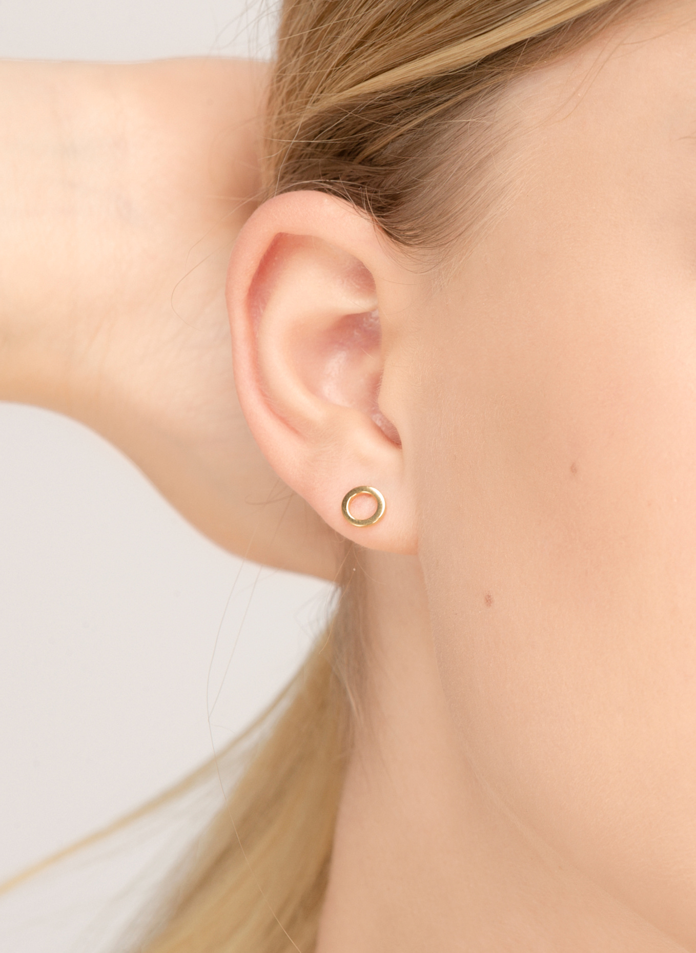 Leaf Ohrstecker CIRCLE aus 14 Karat Gelbgold: GOLD